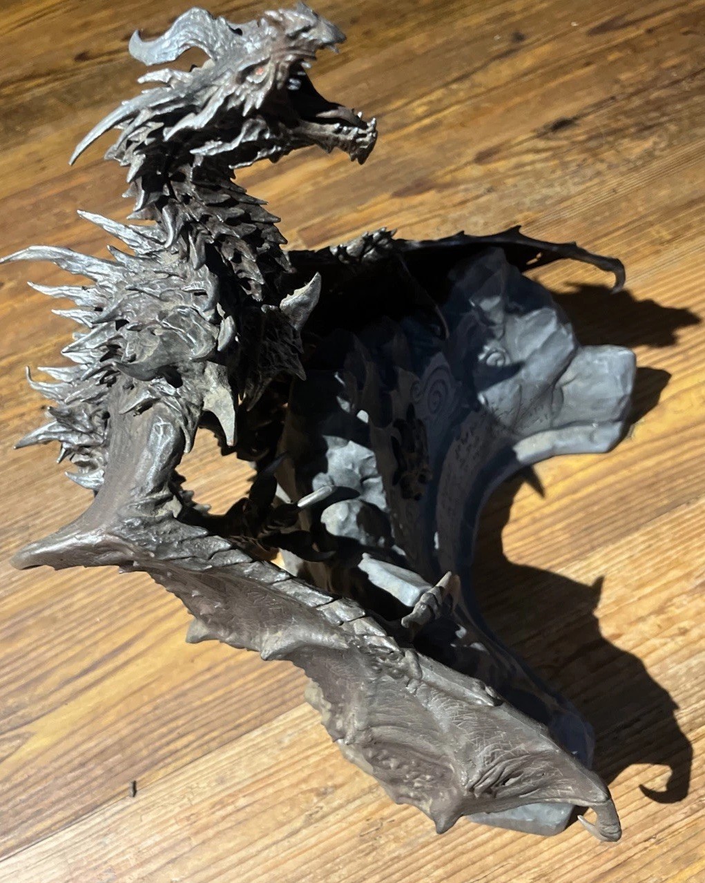 Authentic Skyrim Collector’s Edition Alduin Dragon Figure w/ Base