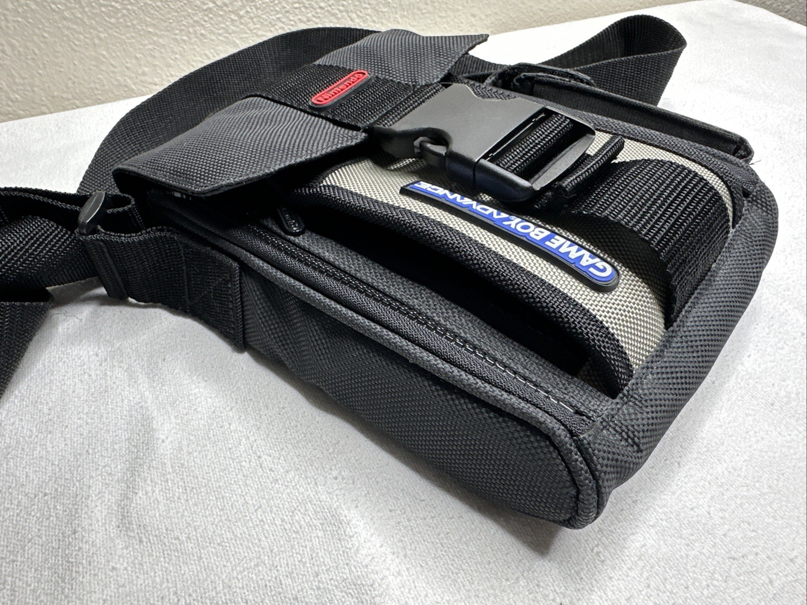 Nintendo GameBoy Advance Official Gray Large Travel Case Bag Vintage READ