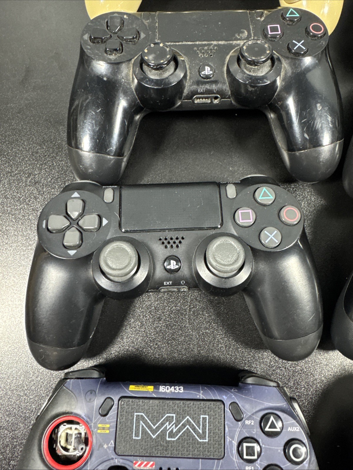 Lot Of 9 Various Colors Defective PS4/xbox One Elite Contollers Stick Drift