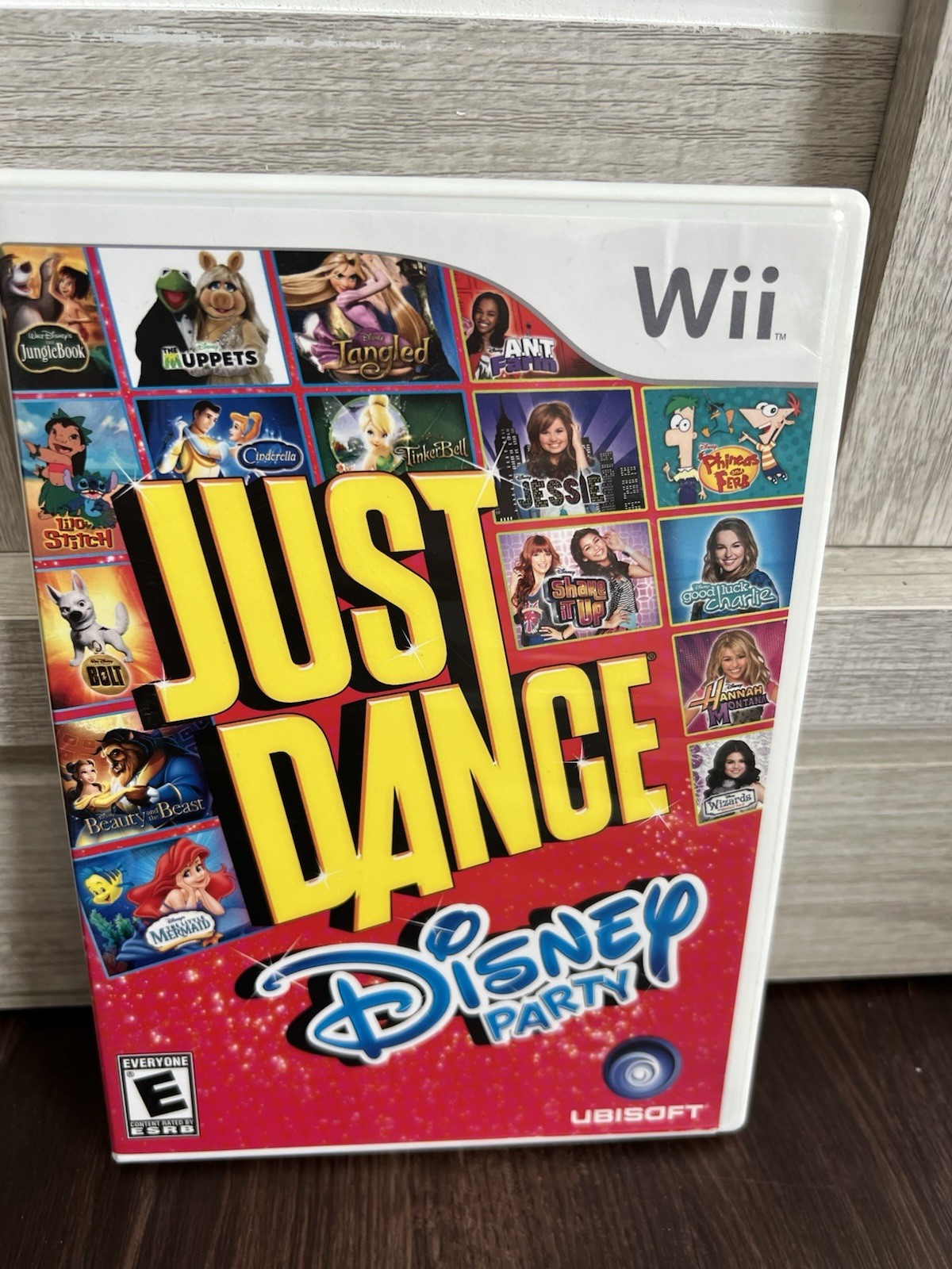 Just Dance Disney Party (Nintendo Wii, 2012) Game, Case, and Instruction Manual