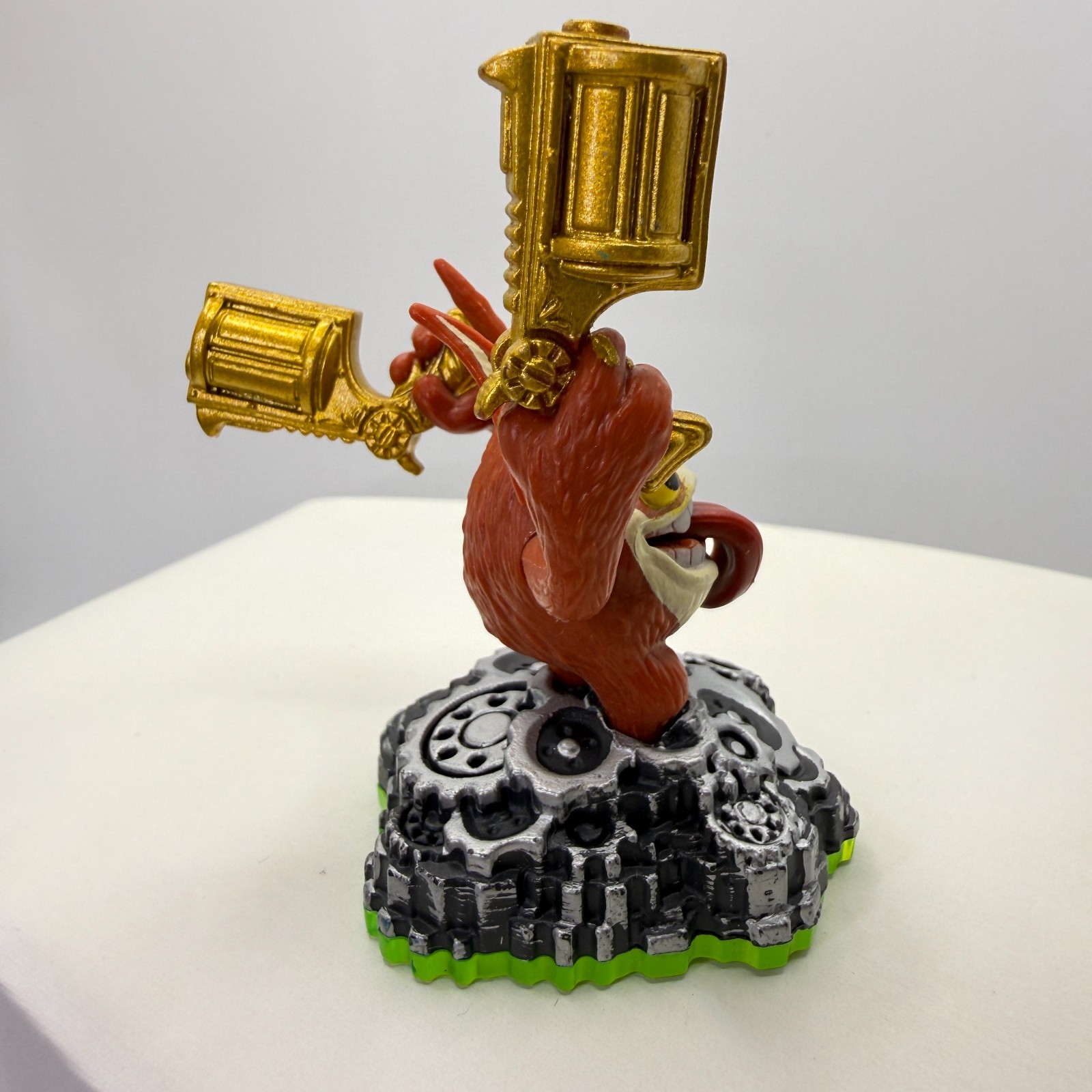 Skylanders Trigger Happy Spyros Adventure Figure Series 1 Green Base