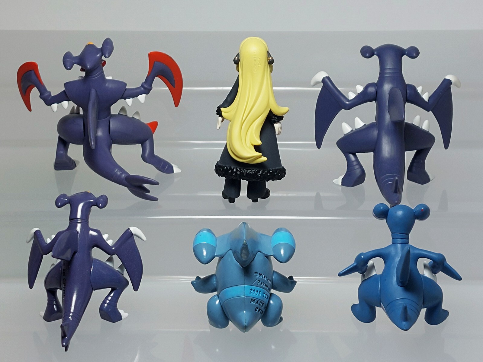 Mega Garchomp Gabite Gible Cynthia Pokemon Moncolle Figure Takara Tomy 1.6-2.4in