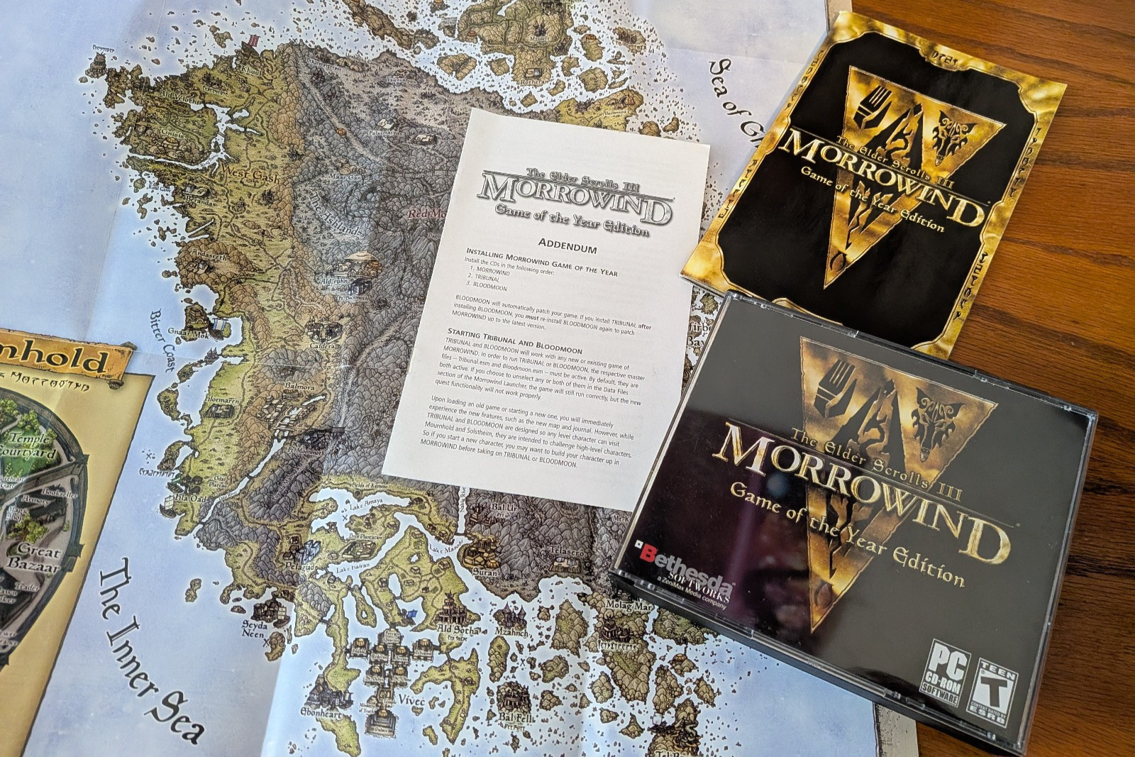 Elder Scrolls III: Morrowind, GOTY Edition (PC, 2003), with map & manual