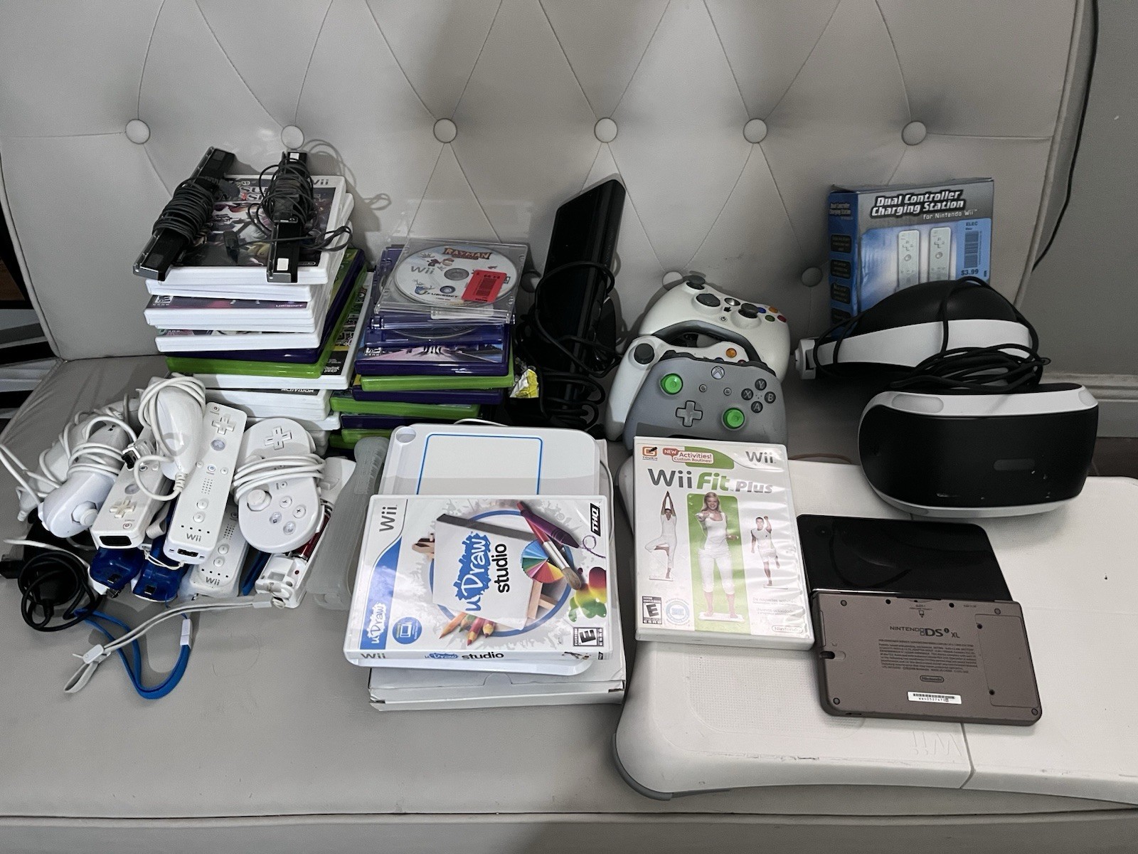 Microsoft Nintendo Sony Mixed Lot: Xbox 360/Wii Consoles, Games