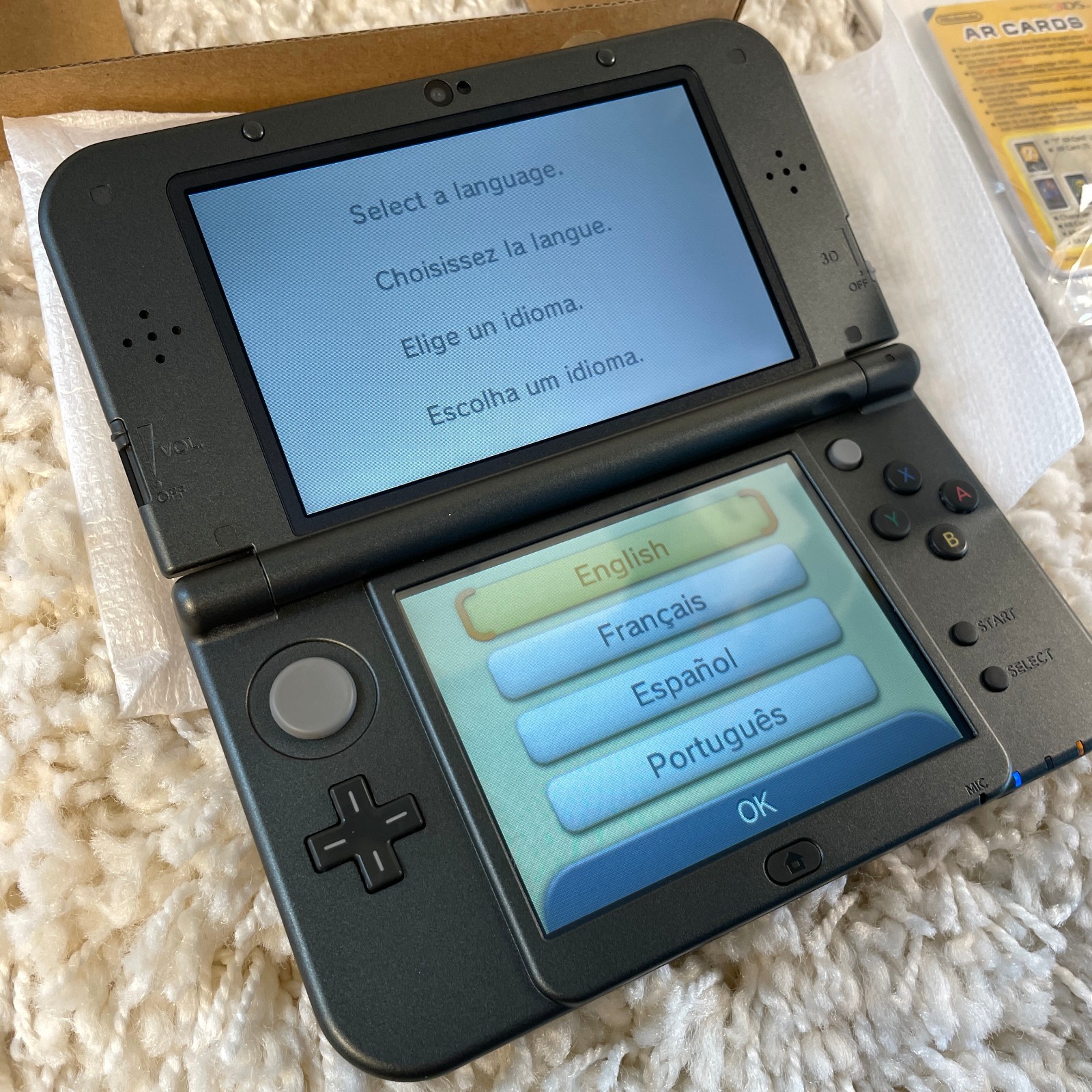 Nintendo New 3DS XL Zelda Hyrule Edition Handheld System RED-001 Complete in Box