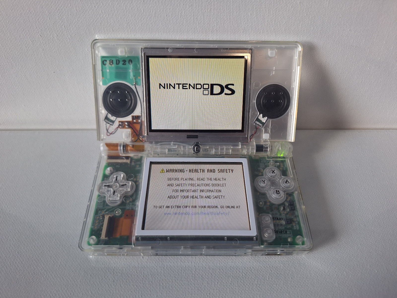 Nintendo DS Lite Handheld System – Clear works with issues No Charger READ DESC