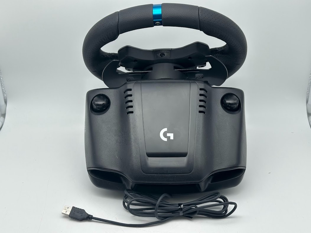 Logitech G923 Racing Wheel and Pedals – Black