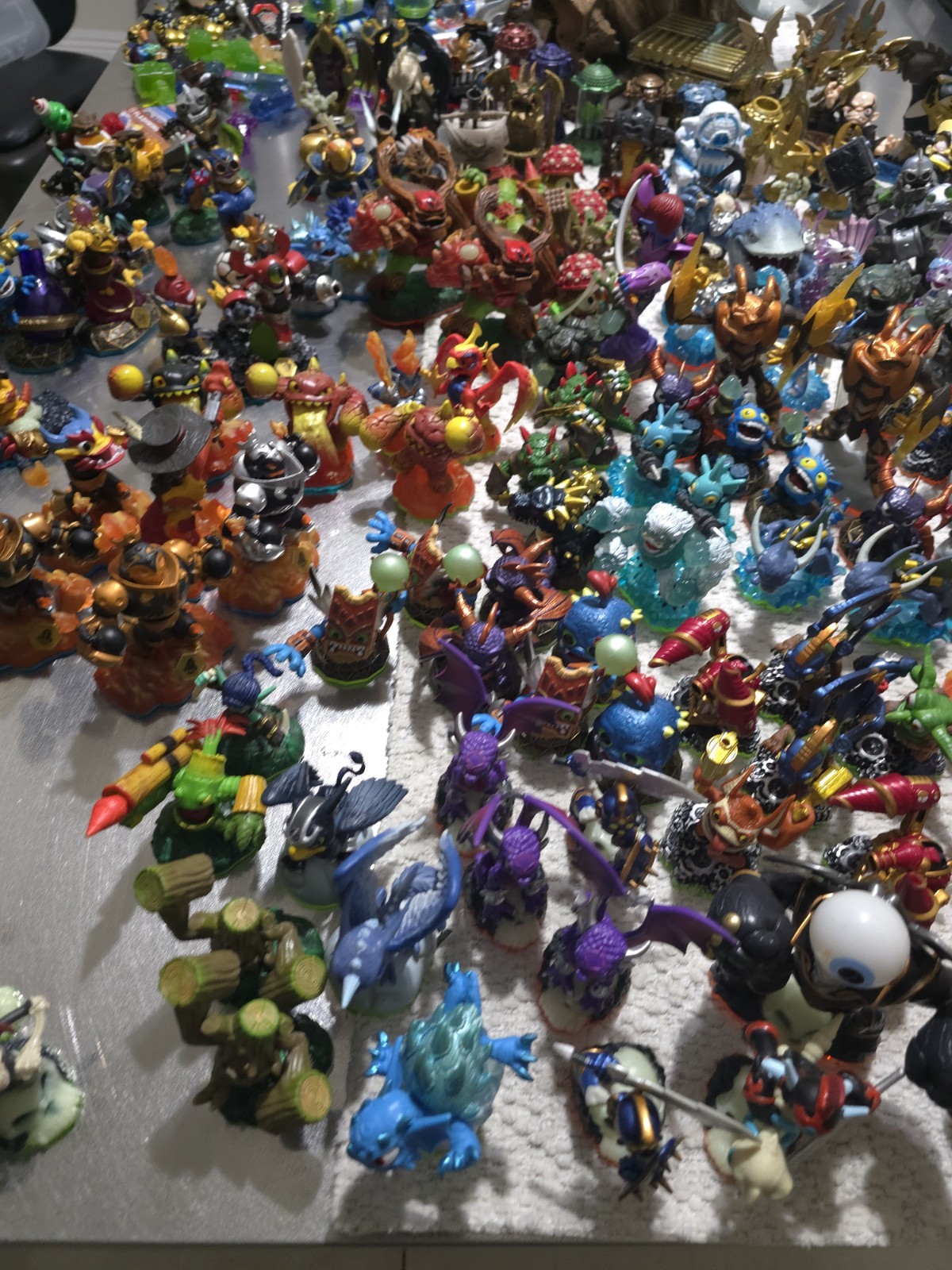 HUGE Skylanders Lot 100+ Figures WORKING GREAT NO RETURNS ACCEPTED