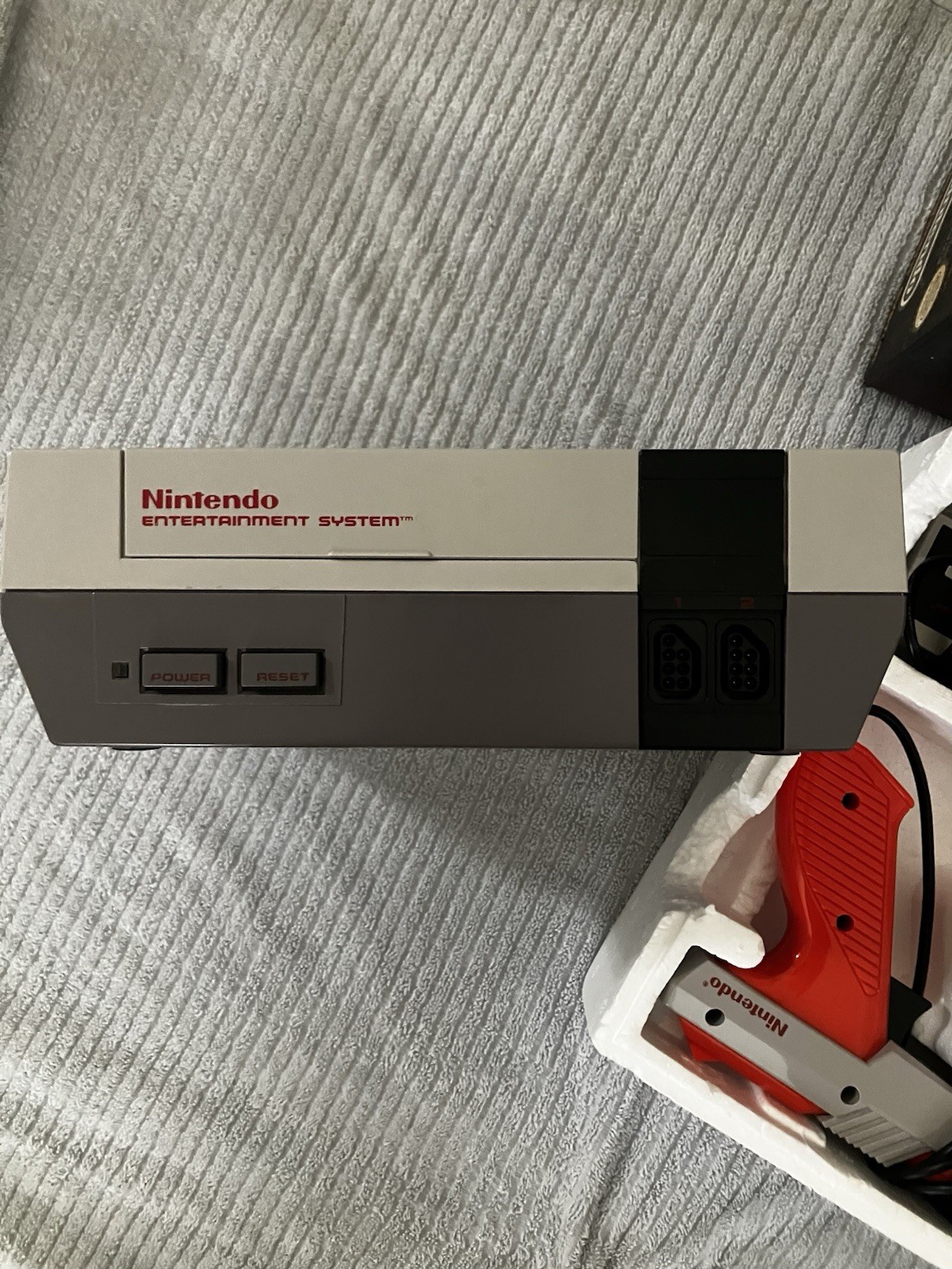 VTG Nintendo Original NES 001 Console Action Set Open Box Mint Conition