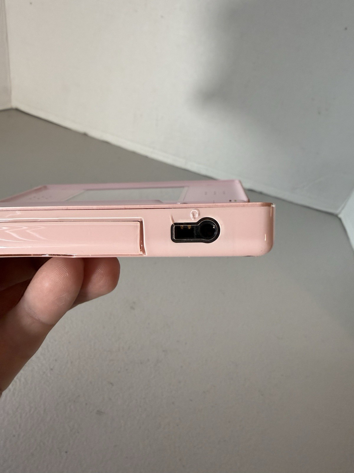 Nintendo DS Lite System Portable Gaming Console – Coral Pink NO CHARGER