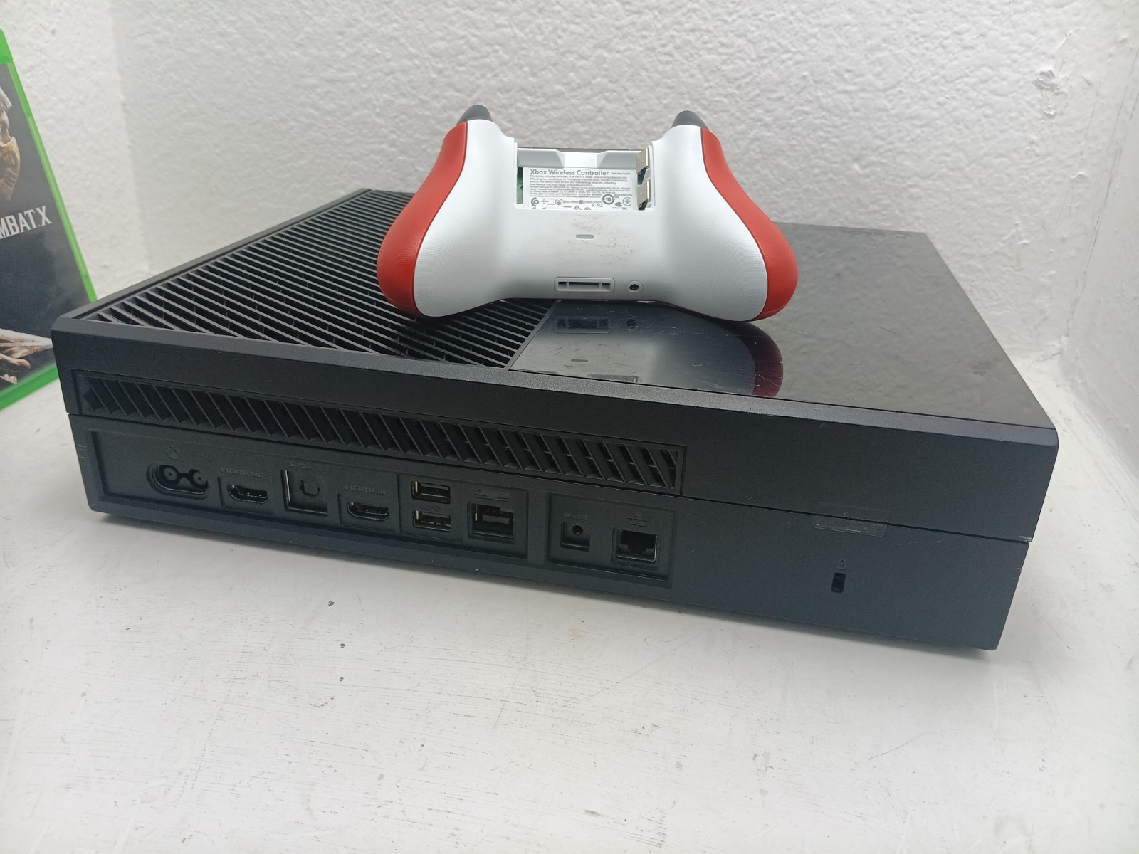 Microsoft Xbox One 500GB Console Bundle w/ controller & games – Tested