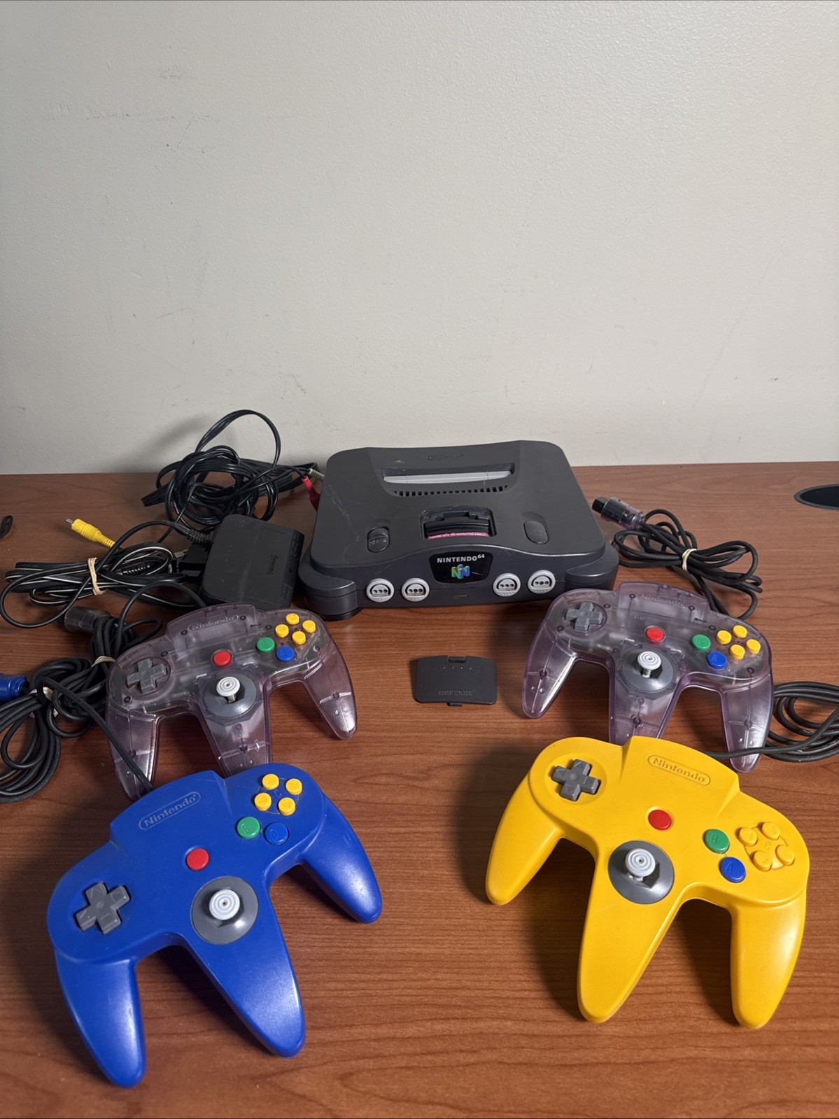 Nintendo 64 Black Console Bundle w/ Controller AV Power + 4 Controllers