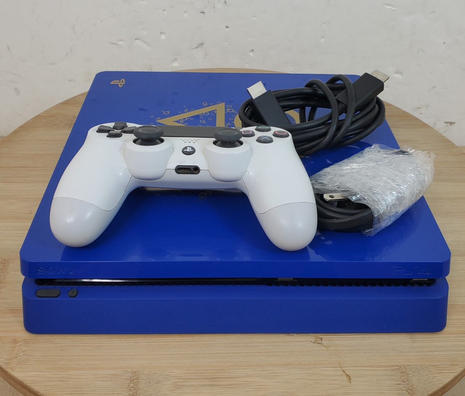 Sony Playstation 4 Slim PS4 Blue Limited Edition Console 1TB CUH-2215B