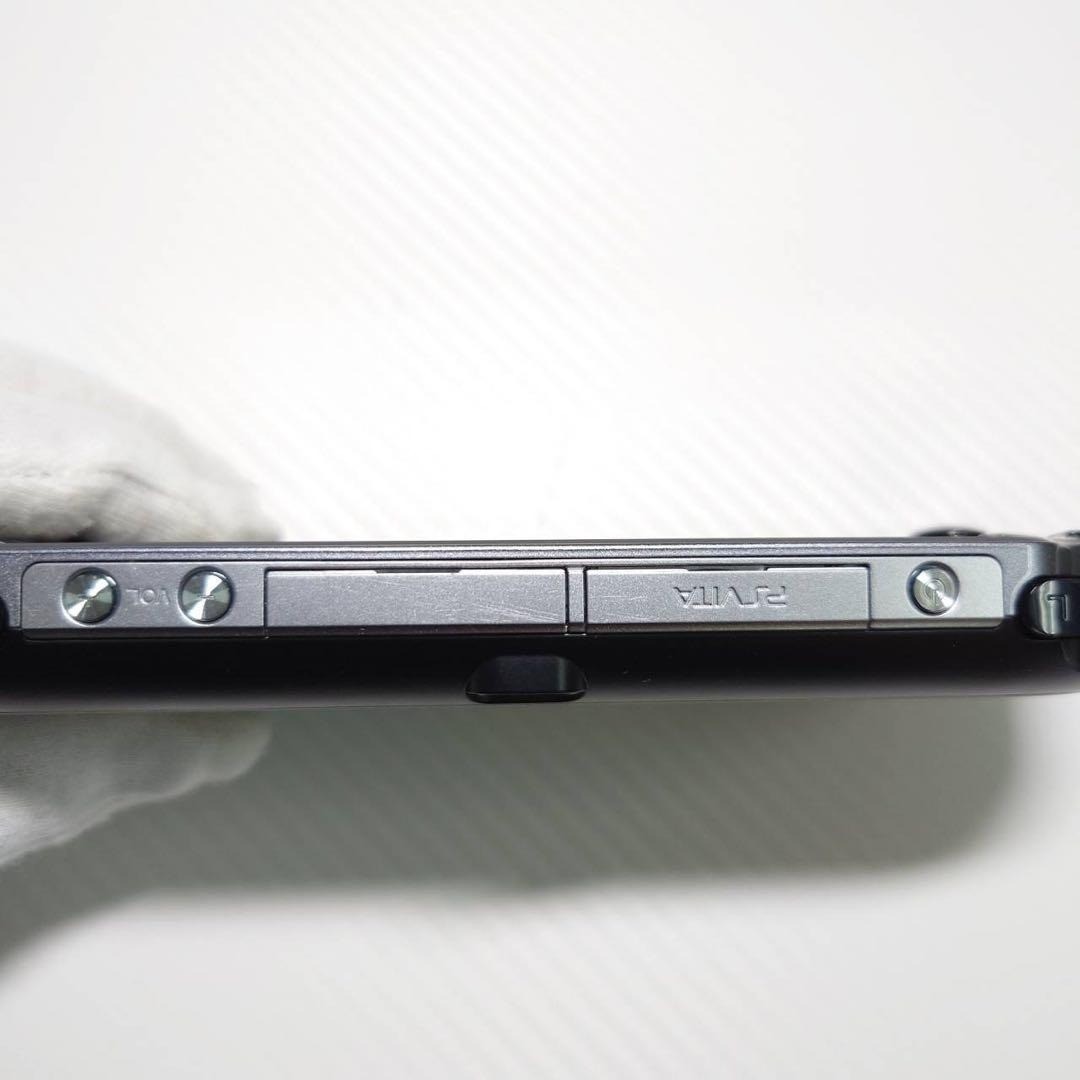 Sony PS Vita PCH-1000 Crystal Black OLED Wi-Fi Boxed Complete Near Mint 7070