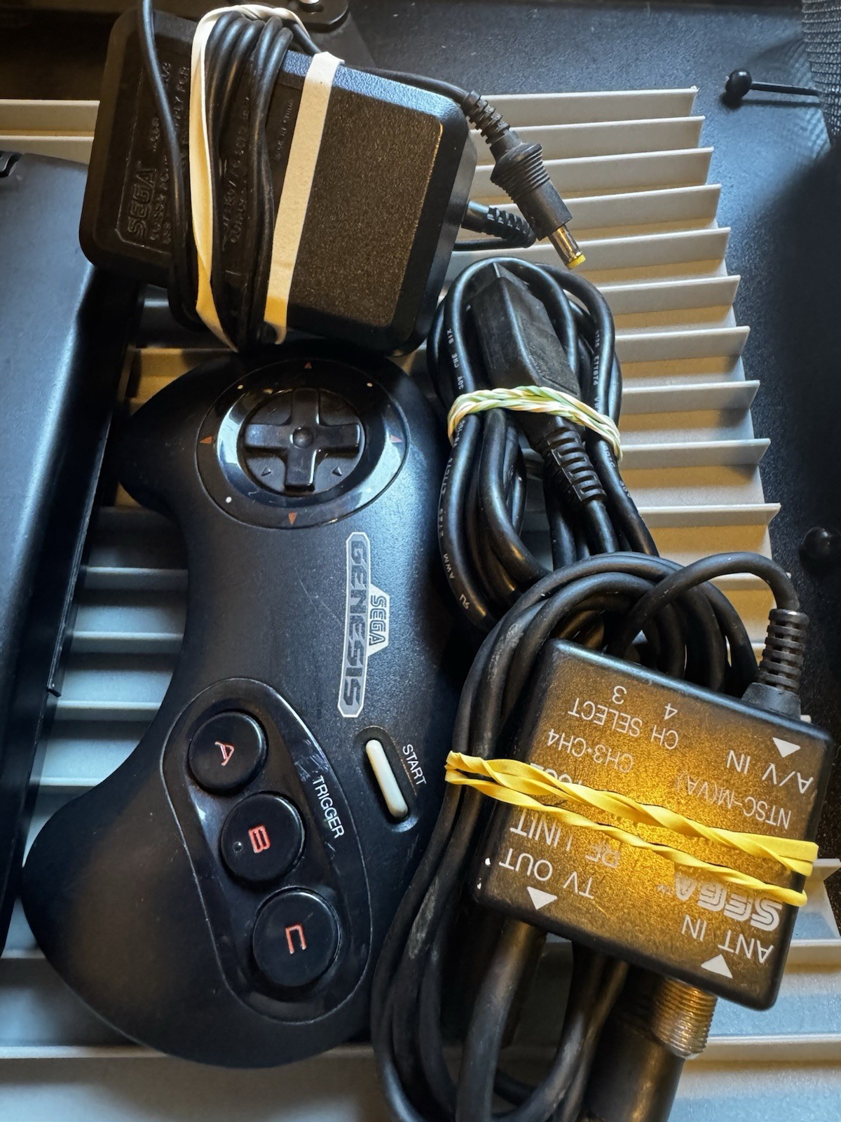 Sega Genesis Model 2 Console System MK-1631 Controller AV Power Included Cleaned