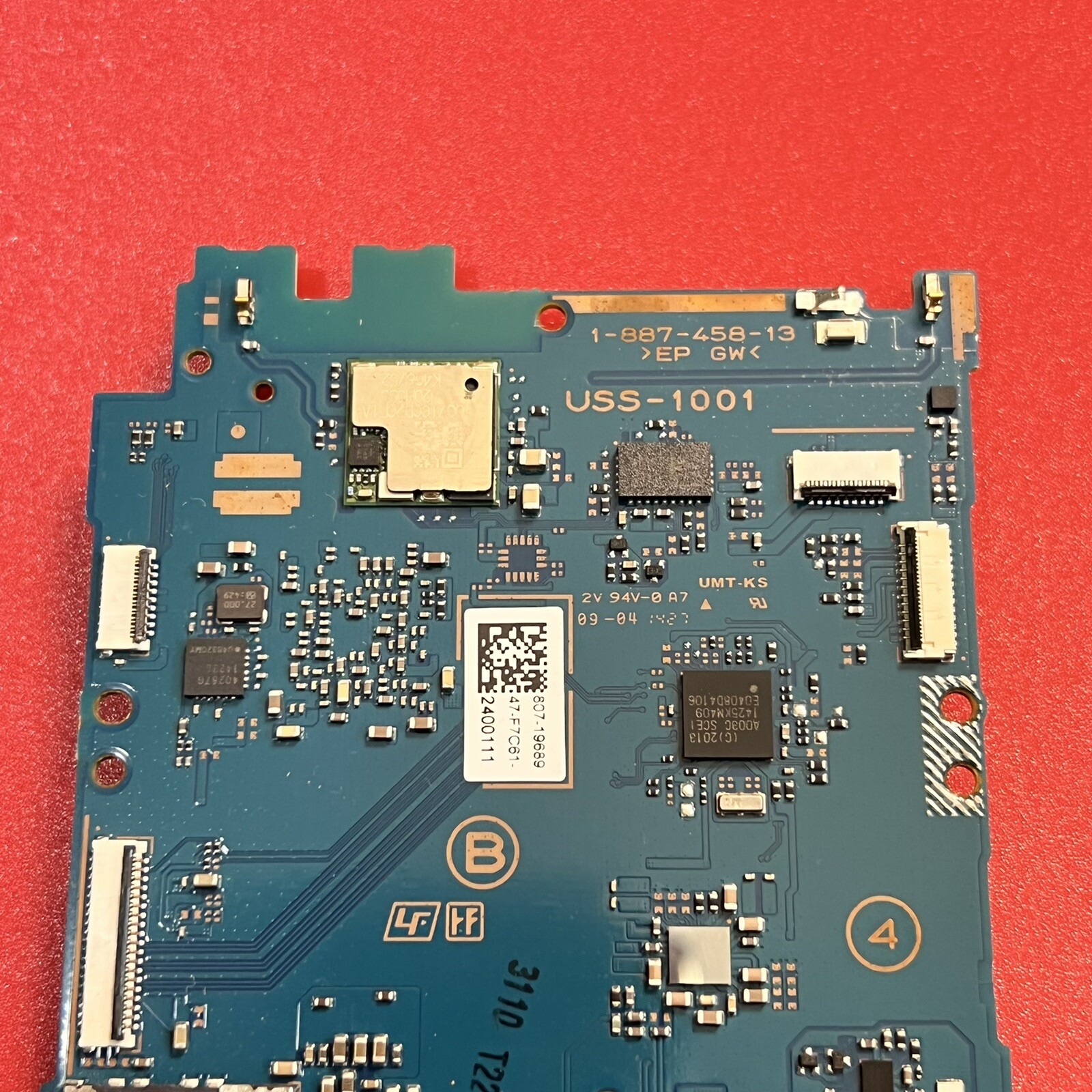 Playstation PS Vita 2000 PCH-2000 Main Logic Board Motherboard – Tested Works