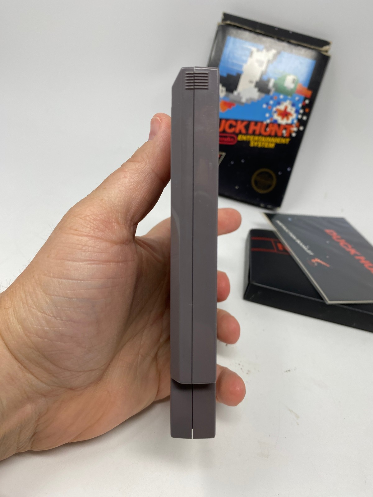 Duck Hunt Nintendo NES, 1985 5-Screw Unpunched Hangtab Complete CIB BLACK BOX
