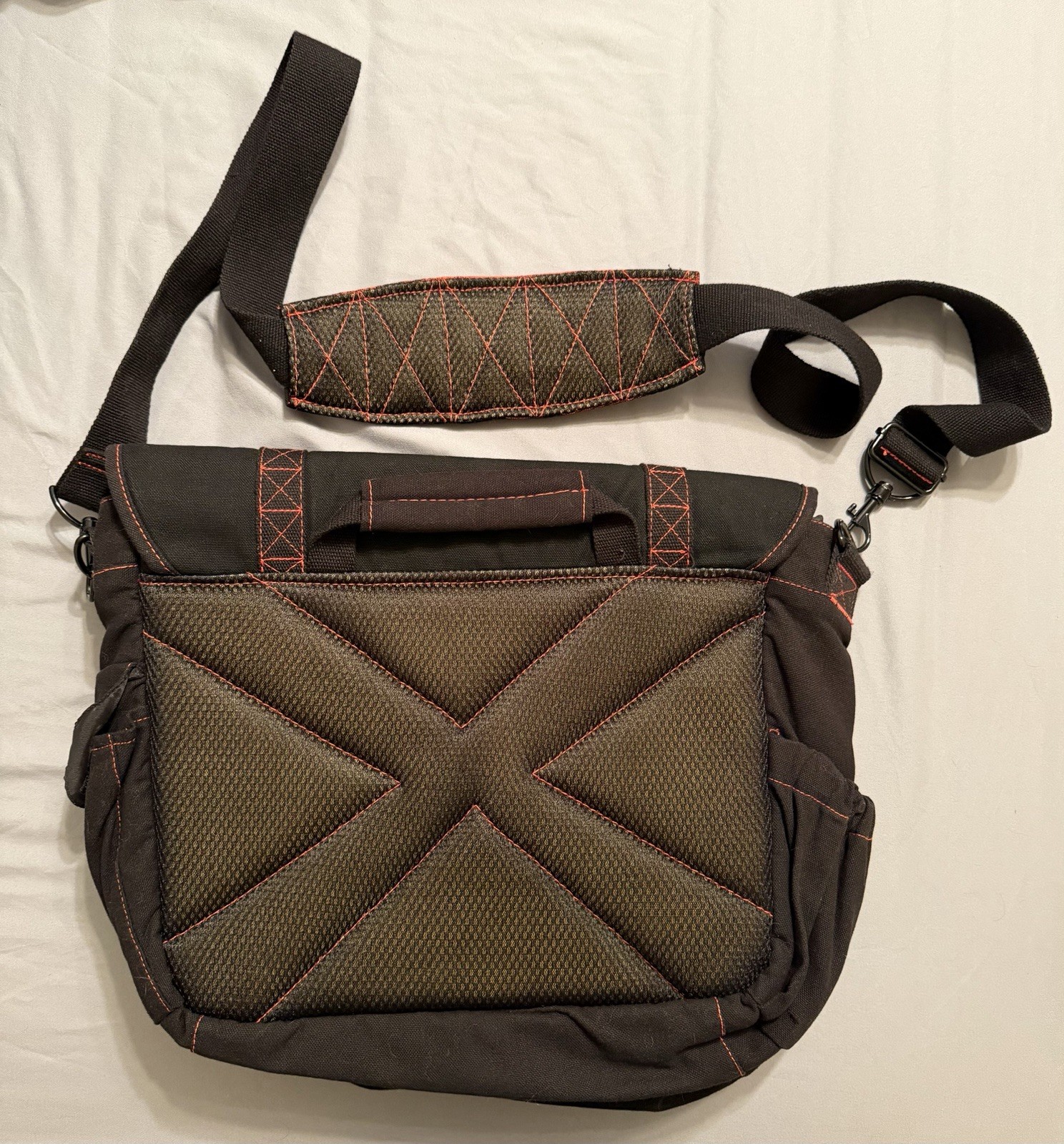 Resident Evil Capcom Collectors Edition Messenger Bag Black & Red 14 x 11 inches