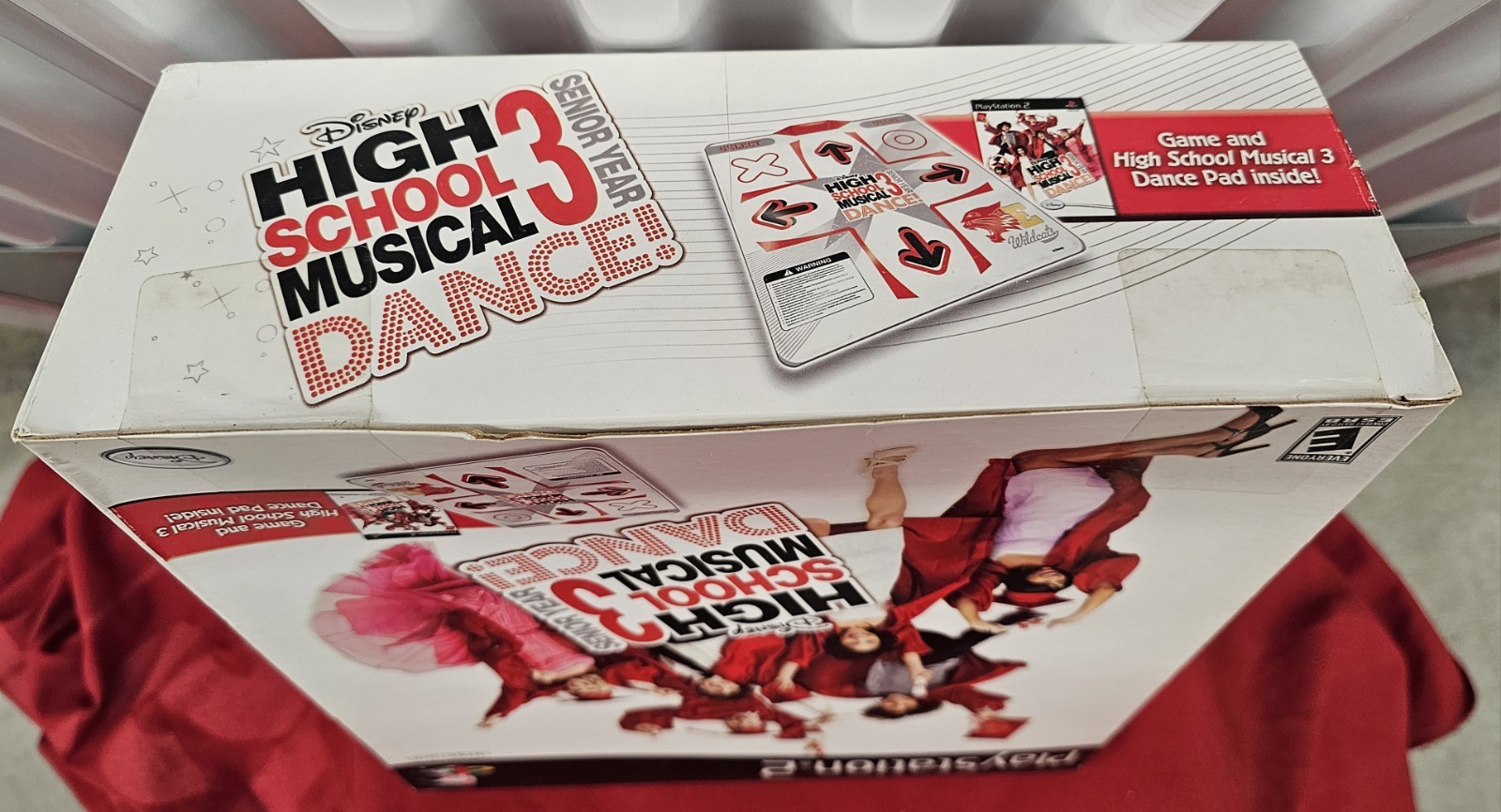 NEW High School Musical 3: Senior Year Dance Bundle (Sony PlayStation 2, 2008)