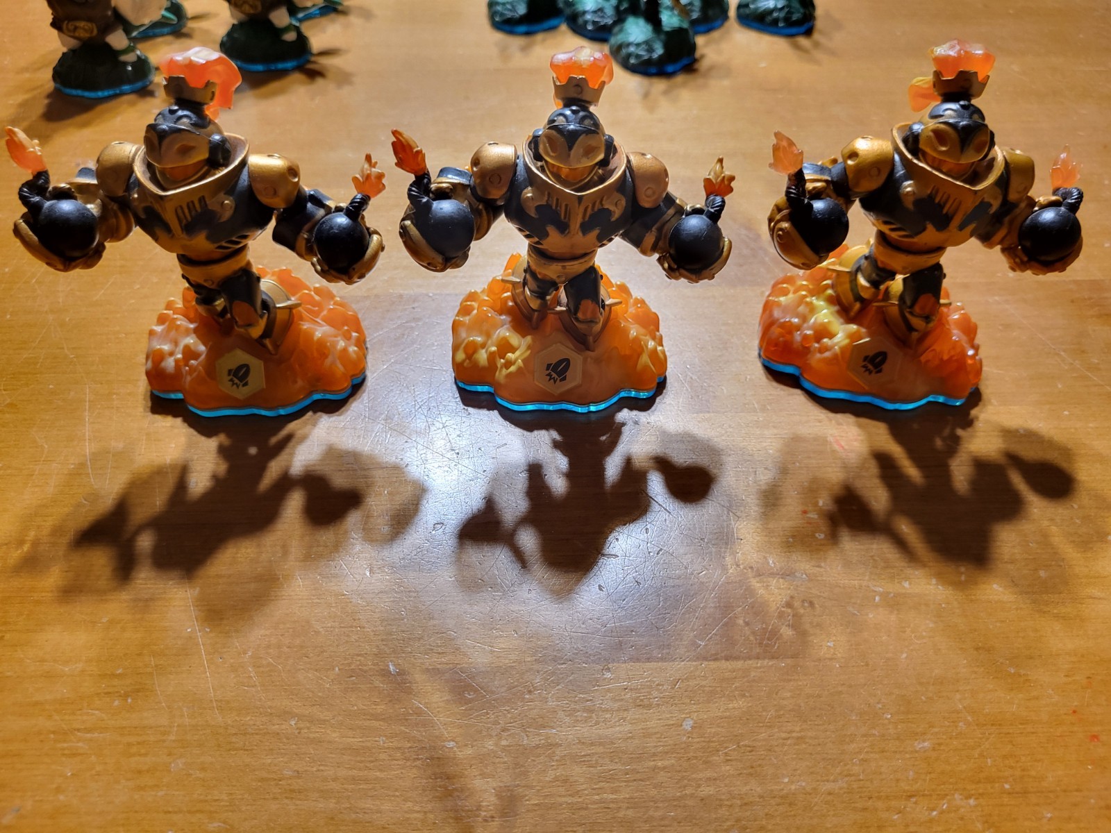 LOT 74 Skylanders Swap Force Terrafin Scorp Rip Tide Zoo Lou Elf Wash Buckler