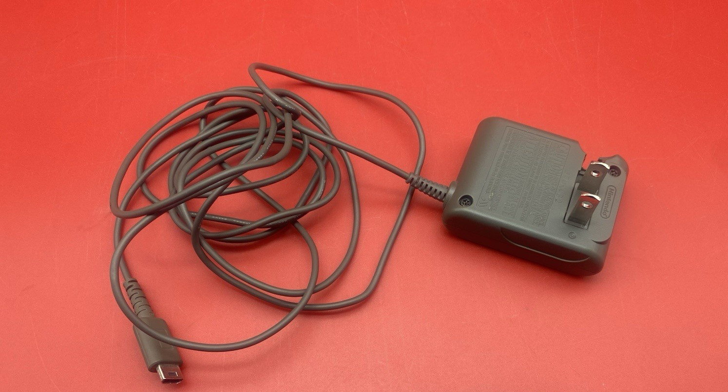 Nintendo DS Lite Wall Charger OEM Official AC Adapter Power USG-002