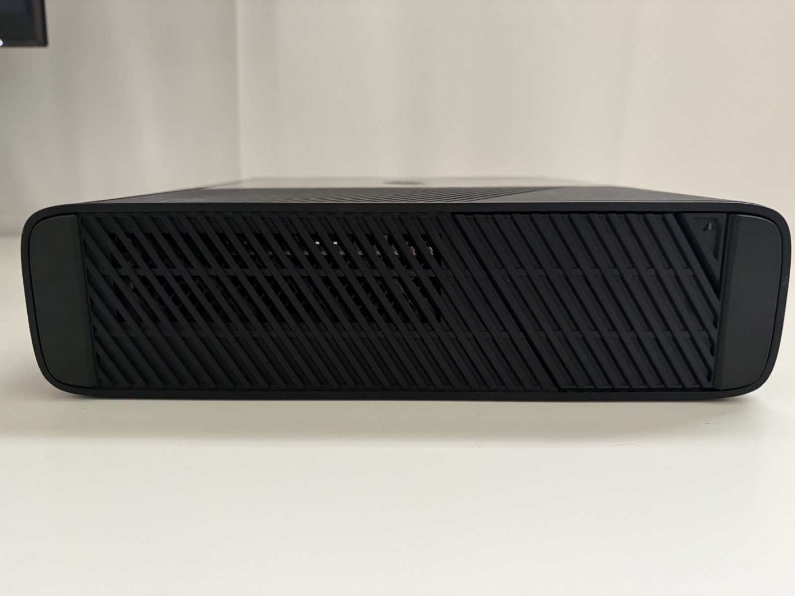 Microsoft Xbox 360 E 250GB w/ Controller, Kinect, and Power Brick