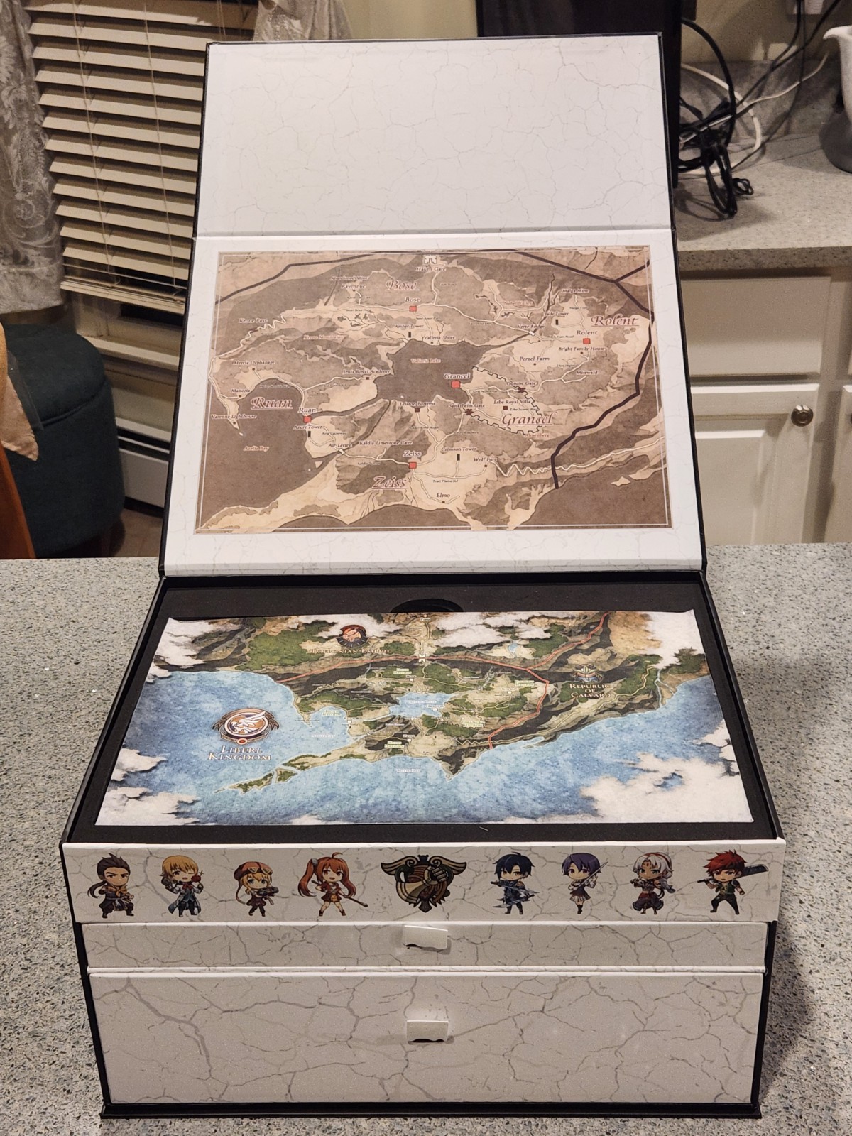 Ships Fast & Safe! NEW Trails in the Sky 1st Chapter – Bracer Supply Box