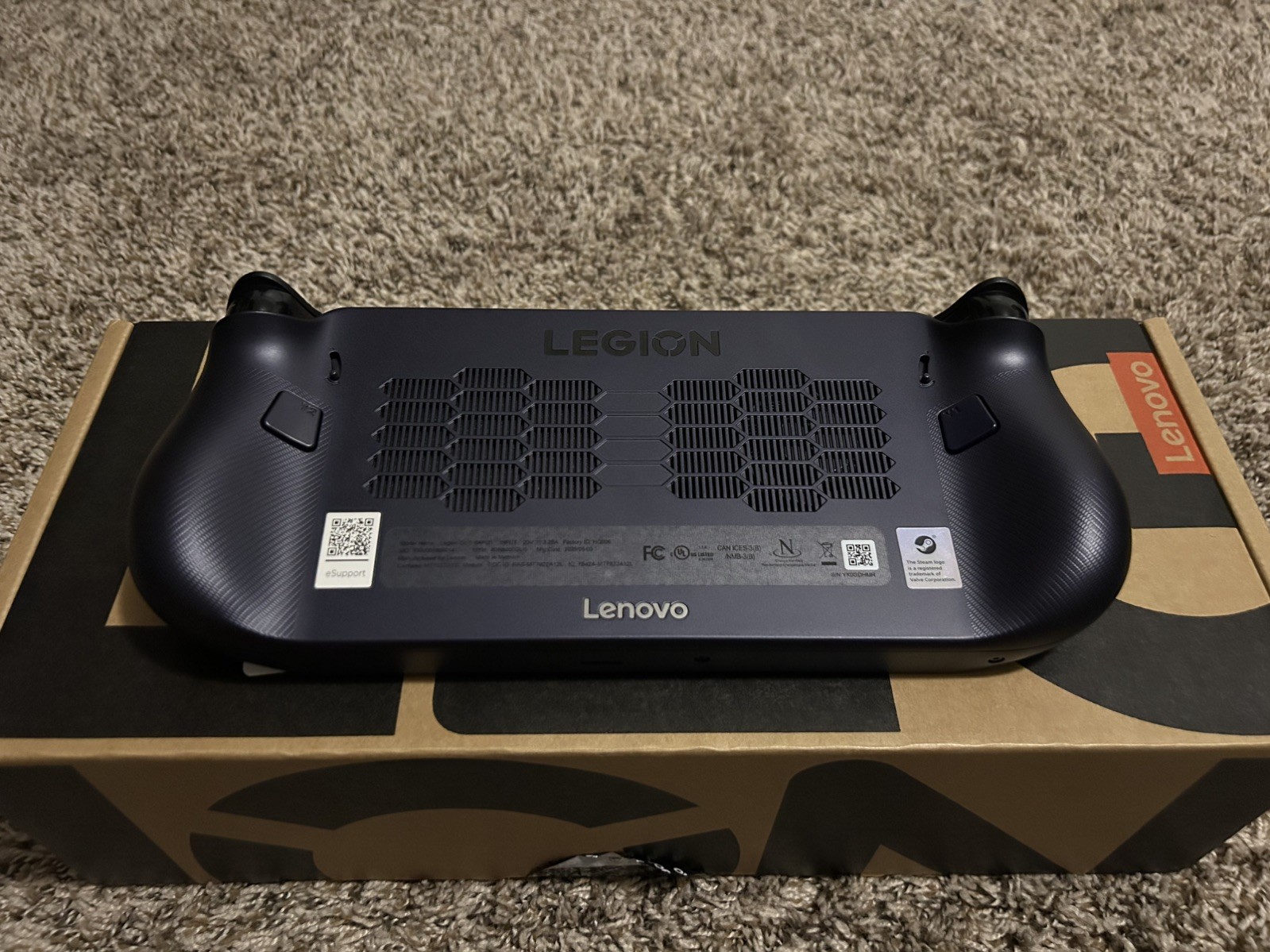 Lenovo Legion Go S Z1 Extreme 32GB RAM 1TB Steam OS Black + Charger & Case