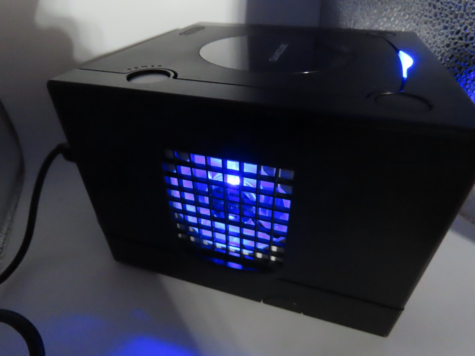 Nintendo GameCube BLUE LED Light Mod Modification Kit – Fan, main LED and ports