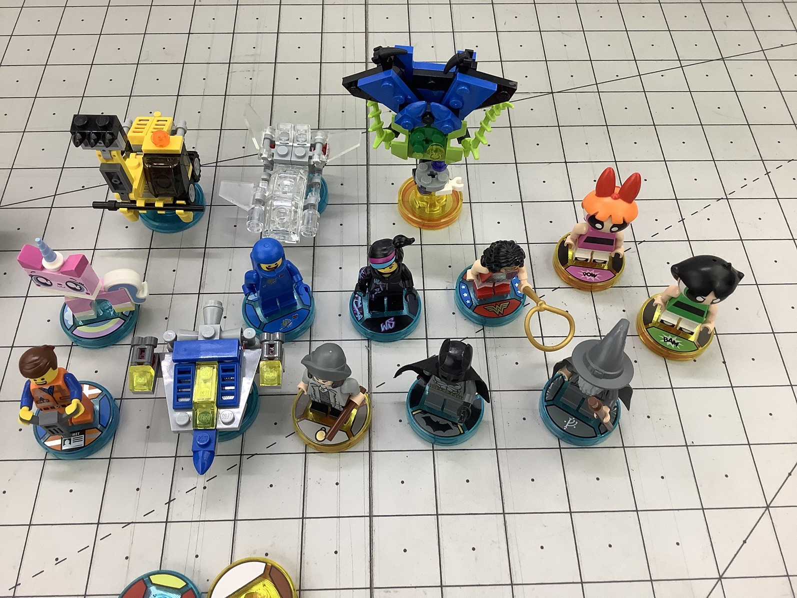 LEGO Dimensions Mixed Lot Minifigures & Vehicles