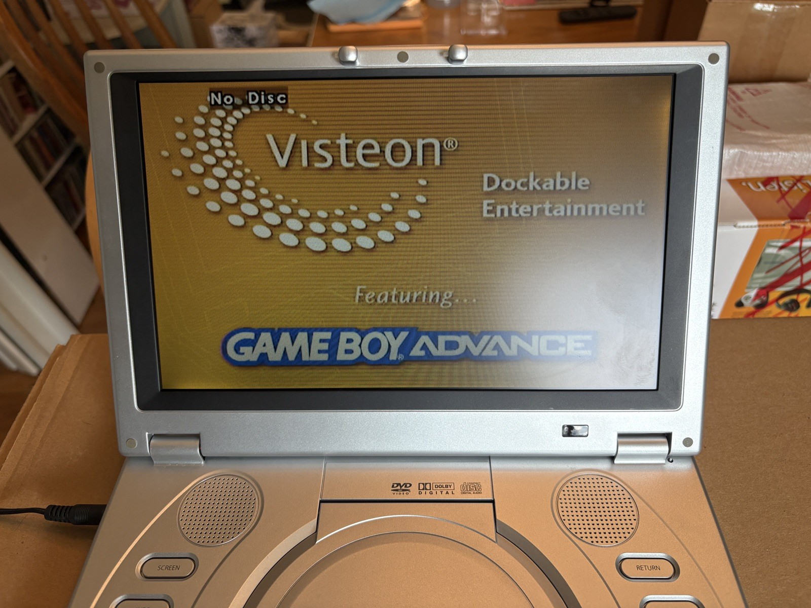 Visteon GameBoy Advance DVD player + 3 NEW Controllers + Vehicle Install Kit