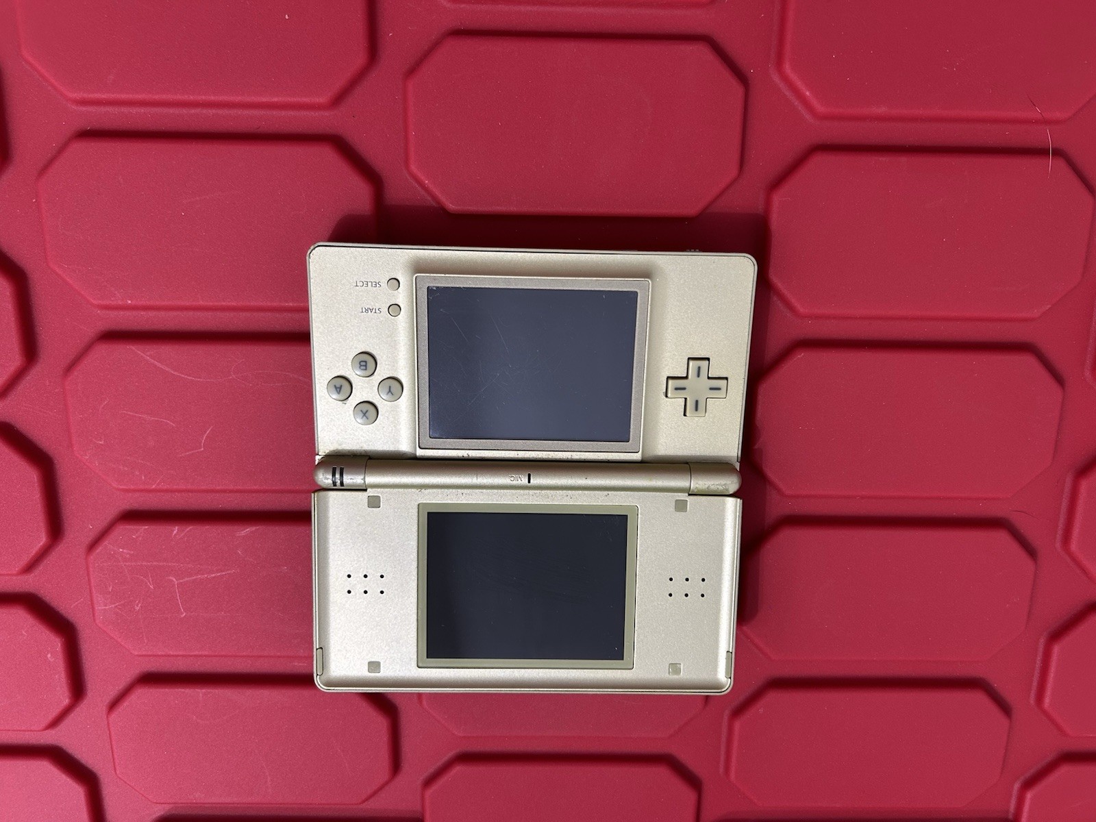 Nintendo DS Lite, Zelda Handheld