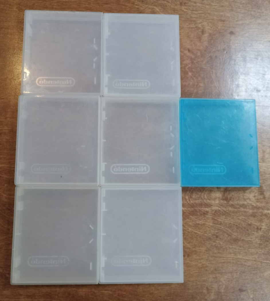 Original Nintendo Video Game Clear & Blue Hard Clamshell Case Lot of (7) Cases