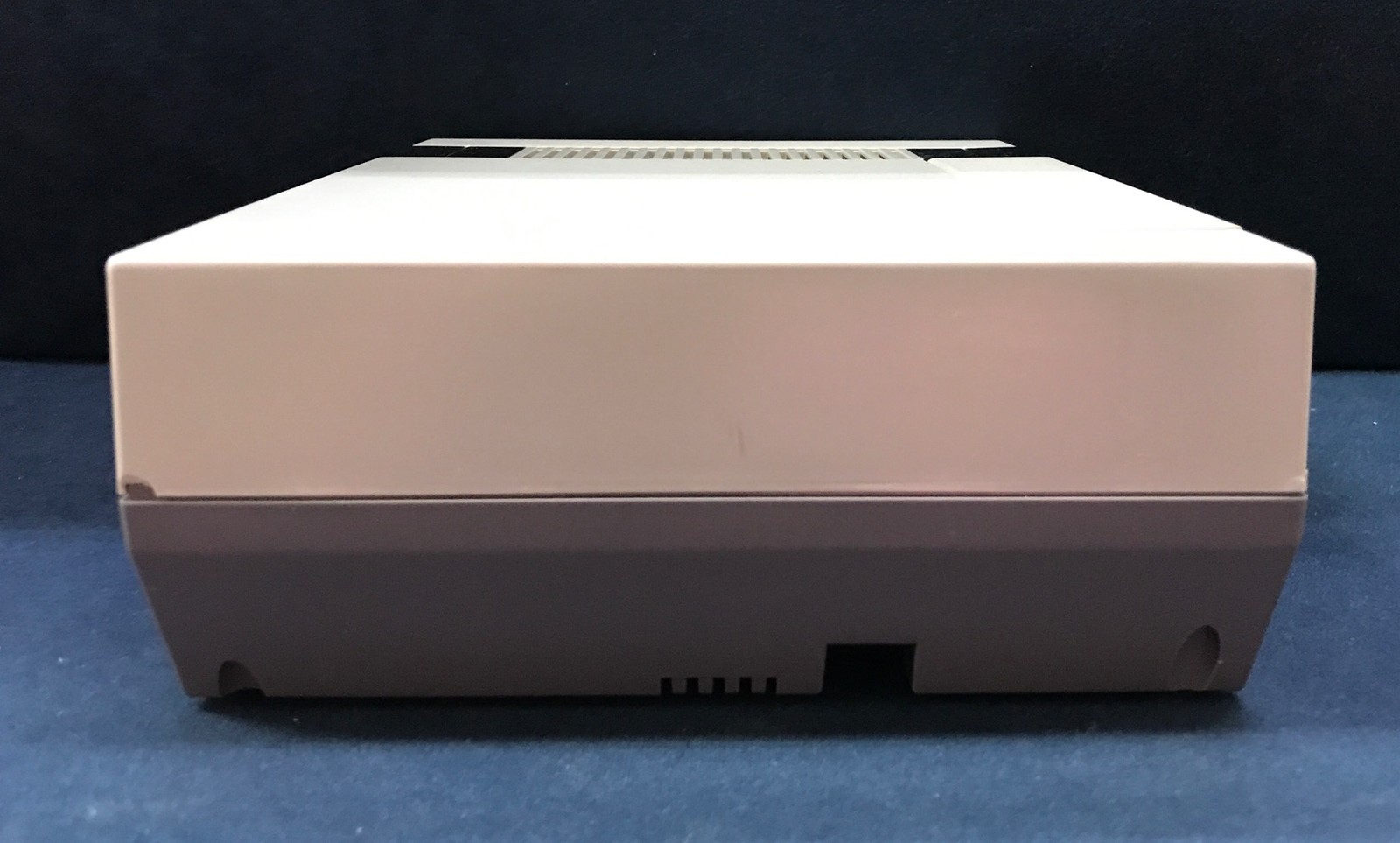 Nintendo NES-001 Classic Edition — Mini Console + 1 Controller