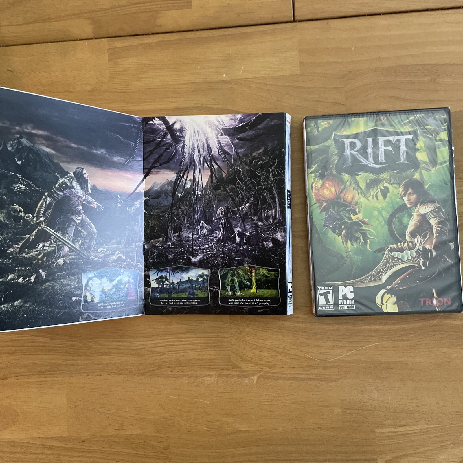Rift PC 2011 Video Game Brand New and Sealed