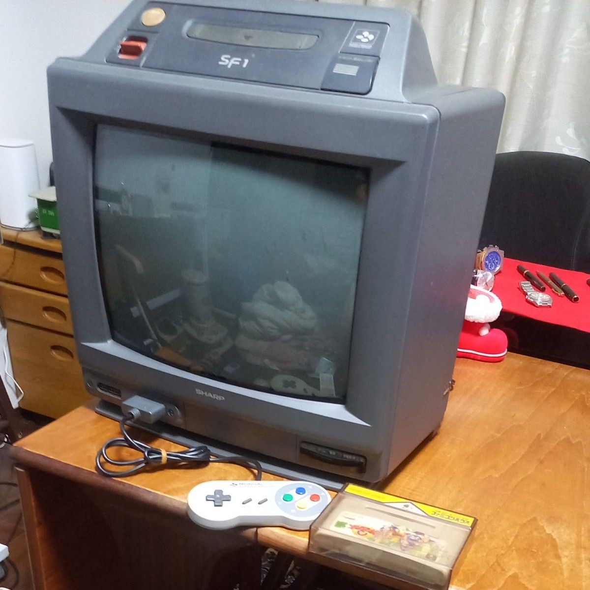 AS-IS SHARP 14G-SF1 Super Famicom built-in TV w/ Controller NO GAME Used Japan