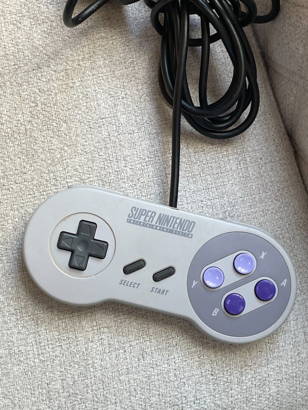 SUPER NINTENDO SNES CONSOLE WITH 2 CONTROLLERS & NHL STANLEY CUP GAME TESTED