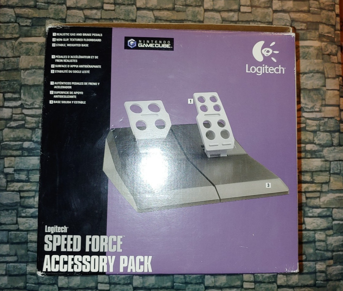 GameCube Logitech Force Feedback Wheel & Accessory Pack Very Good Condition