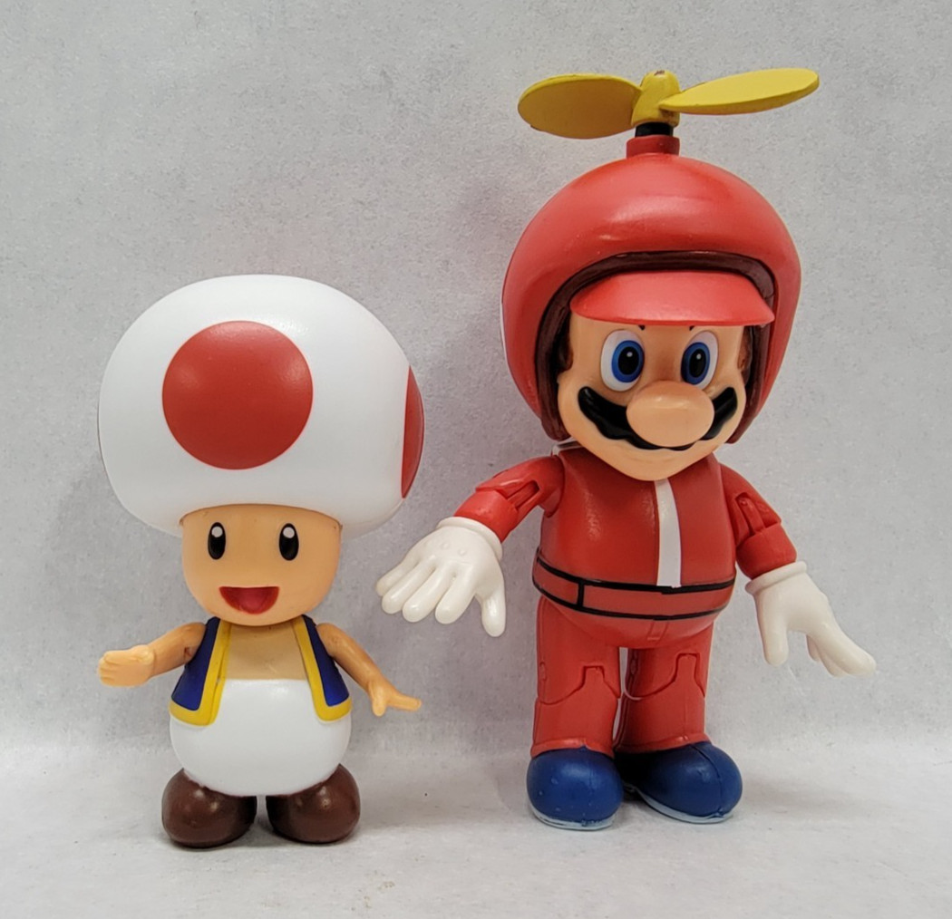 Jakks Super Mario Lot: 2018 4.5″ Propeller Mario, 2021 3″ Toad + Star & Mushroom
