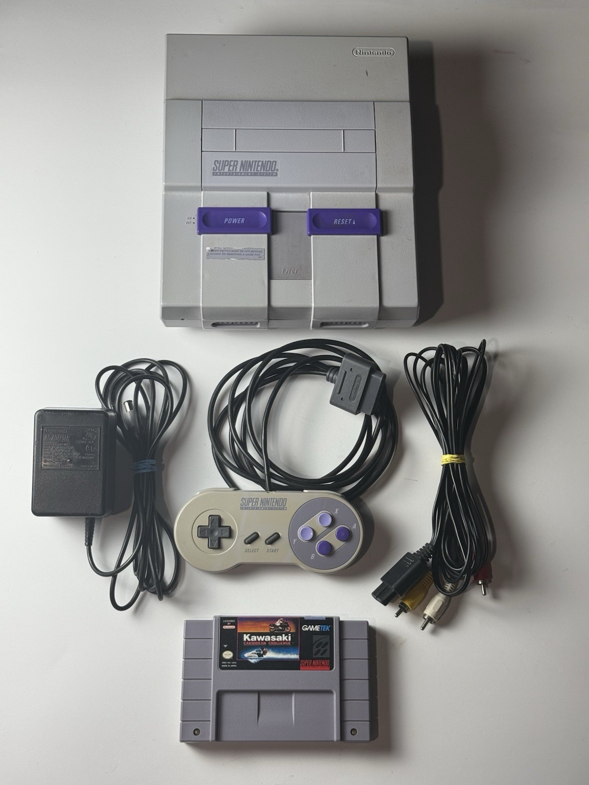 Nintendo Super Nintendo Entertainment System SNES Console SNS-001 w/ Controller