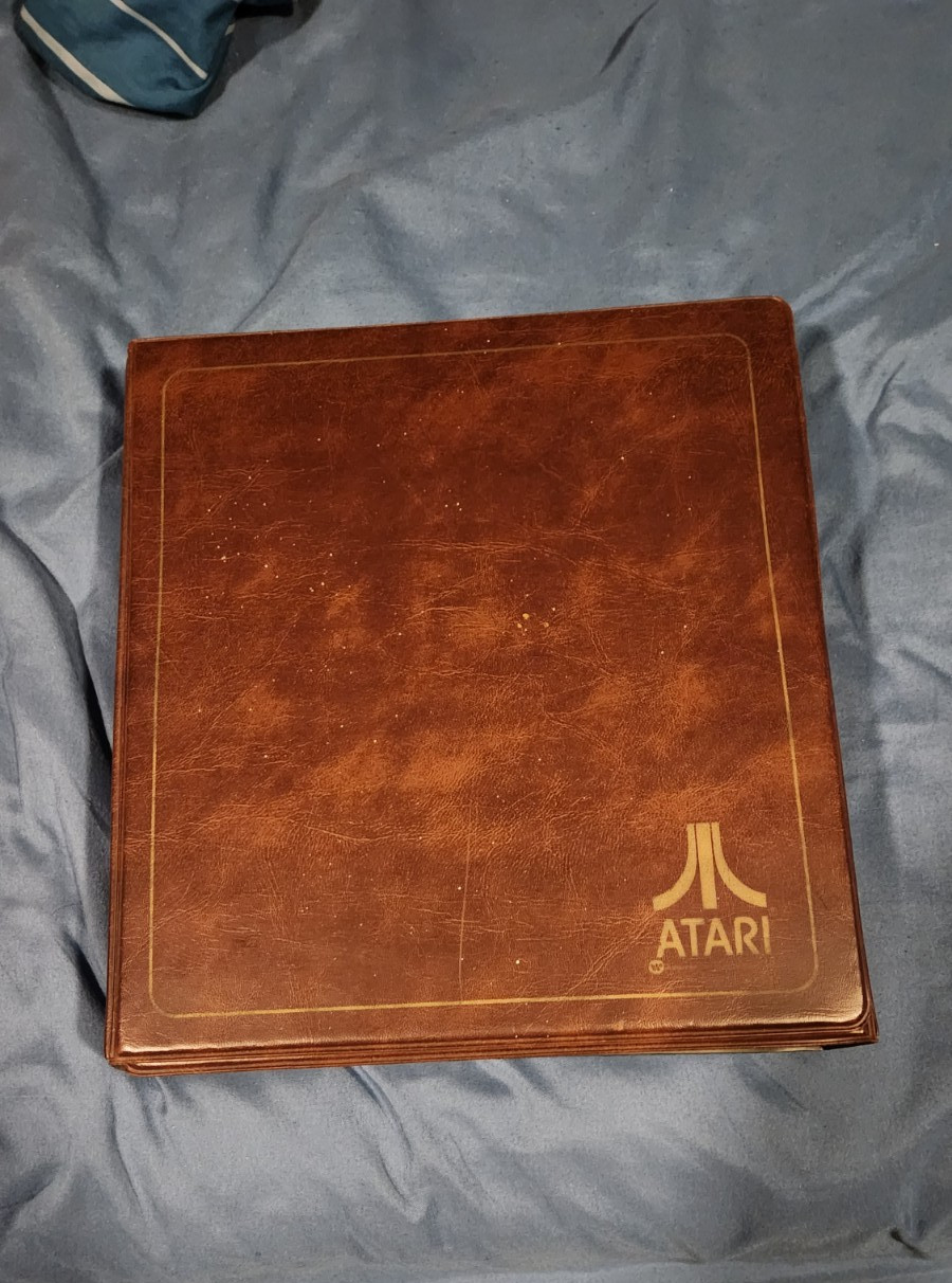 Atari 8 Game Binder Storage Case Brown Vintage 7 Games Included TESTED/WORKING