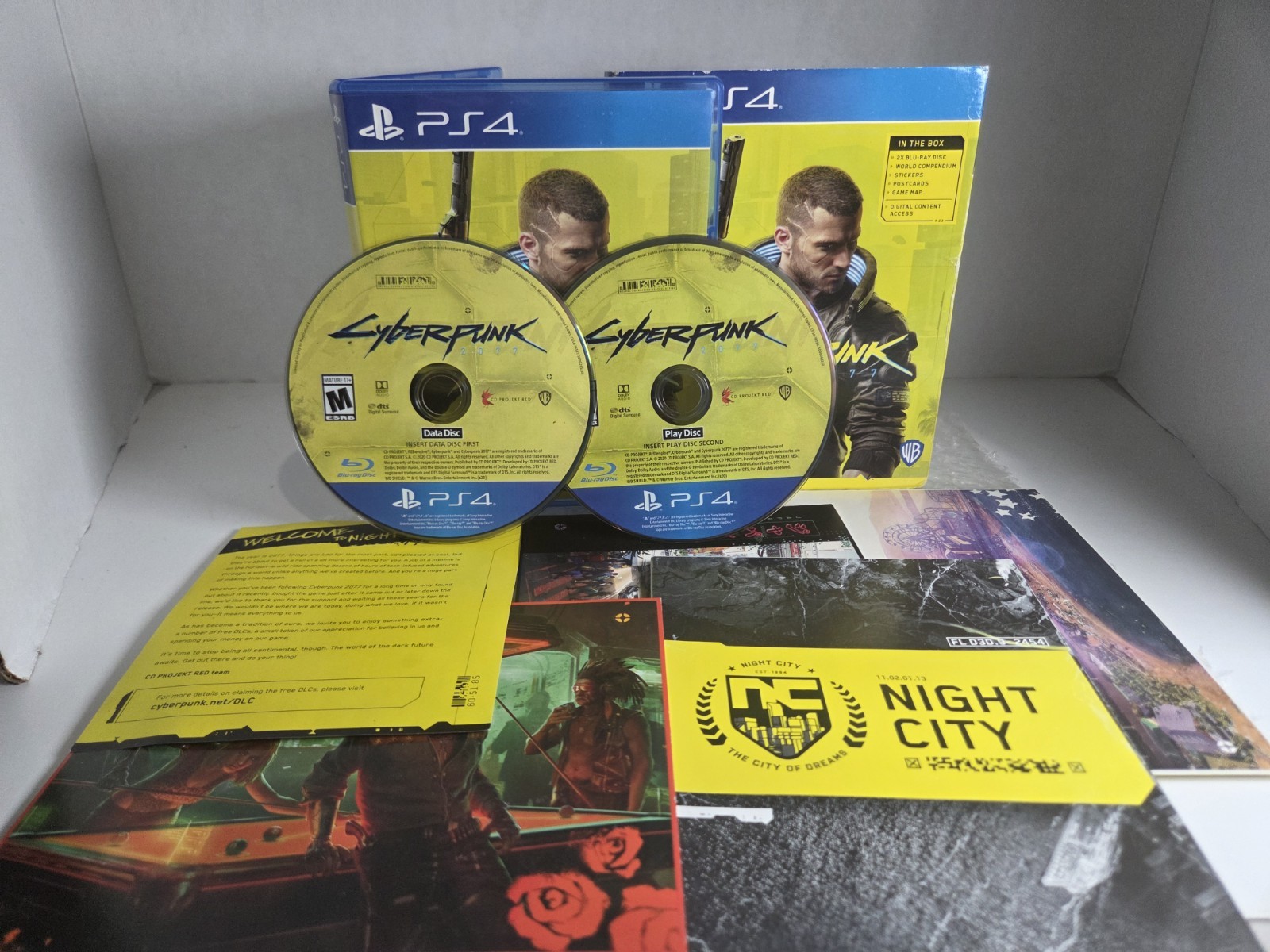 Cyberpunk 2077 With Extras PS4 Sony PlayStation 4 Complete In Box CIB Tested OEM