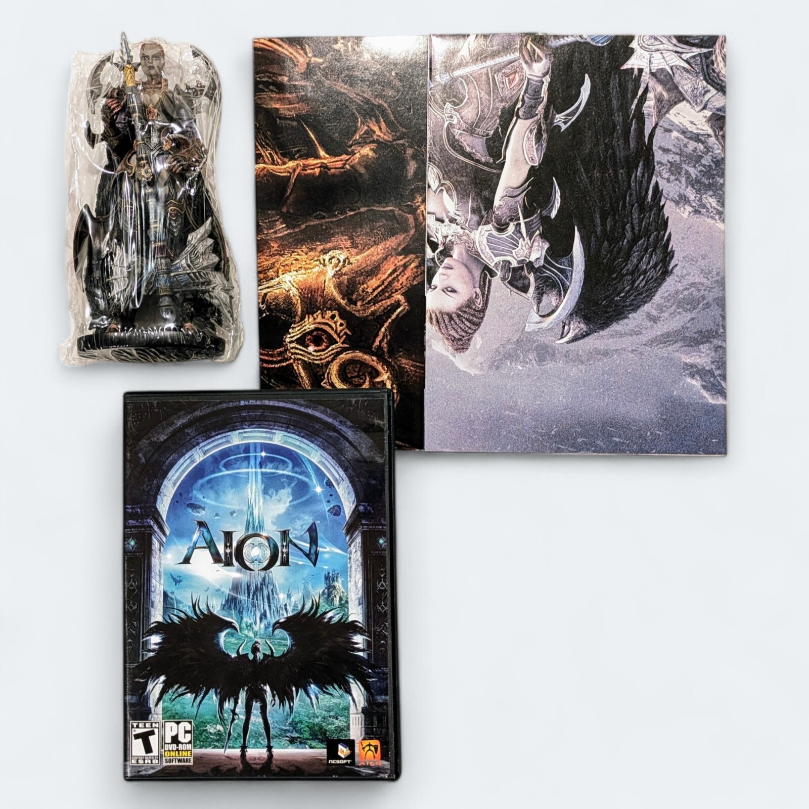 AION Limited Collector’s Edition PC DVD-ROM 2009 + Sealed Figure + 2 Posters VG