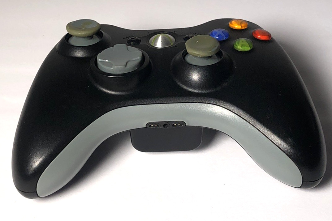 Microsoft Xbox 360 Wireless Game Controller BLACK GREY NO Battery Pack TESTED