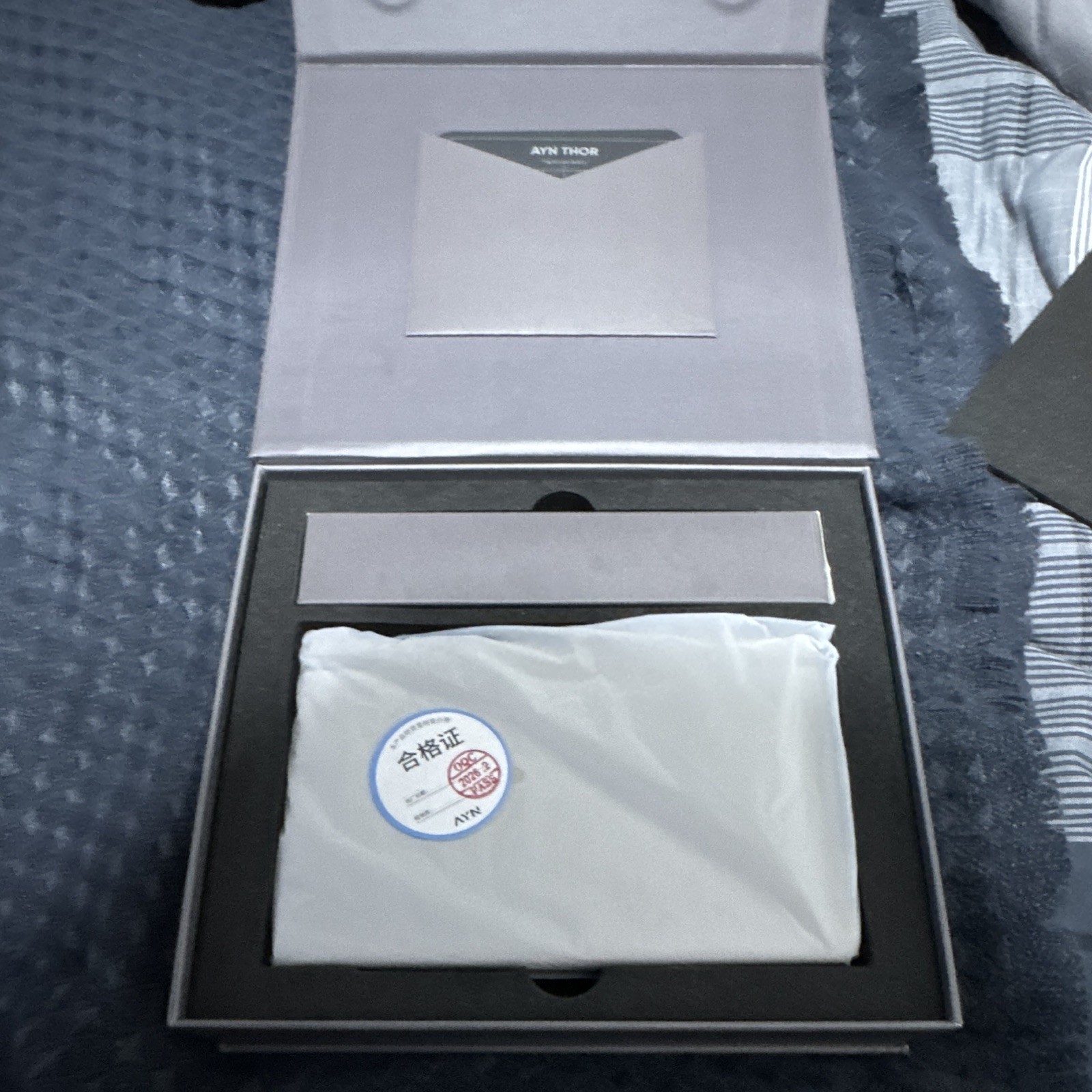 AYN Thor Pro 12 256GB Rainbow – Used/Openbox