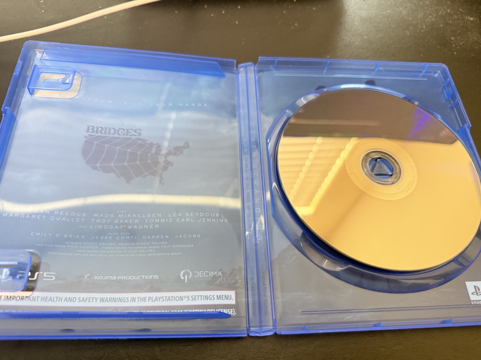 Sony Interactive Death Stranding Director’s Cut PS5 – LIGHT WEAR