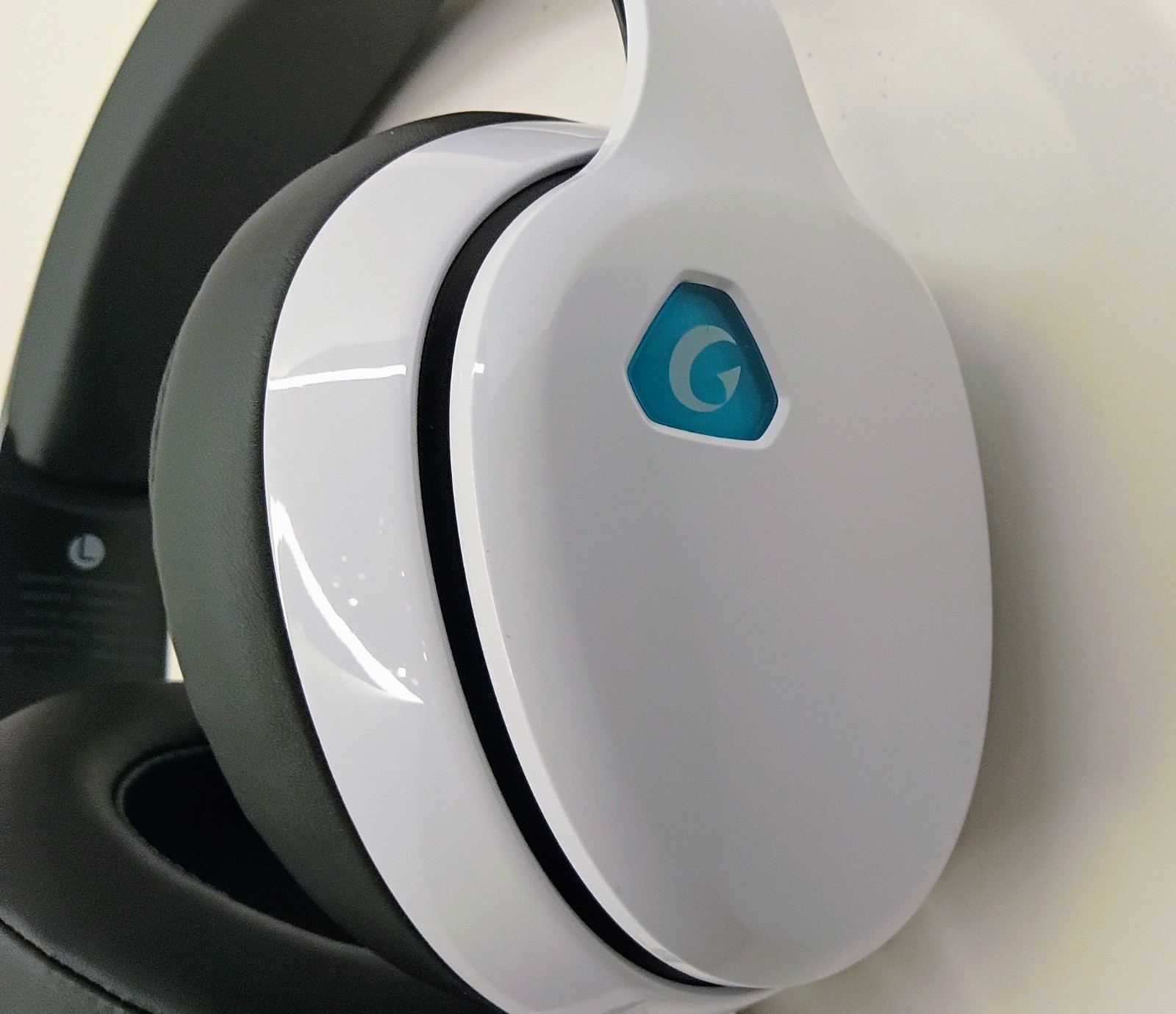 Wireless Gaming Headset White 2.4GHz + Bluetooth + Wired, TESTED WORKING,…