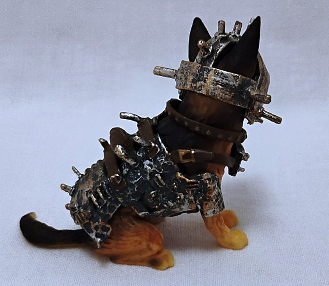 Fallout 4 Loot Crate Build-a-Figure Dogmeat Dog Figure Collar Helmet Armour RARE