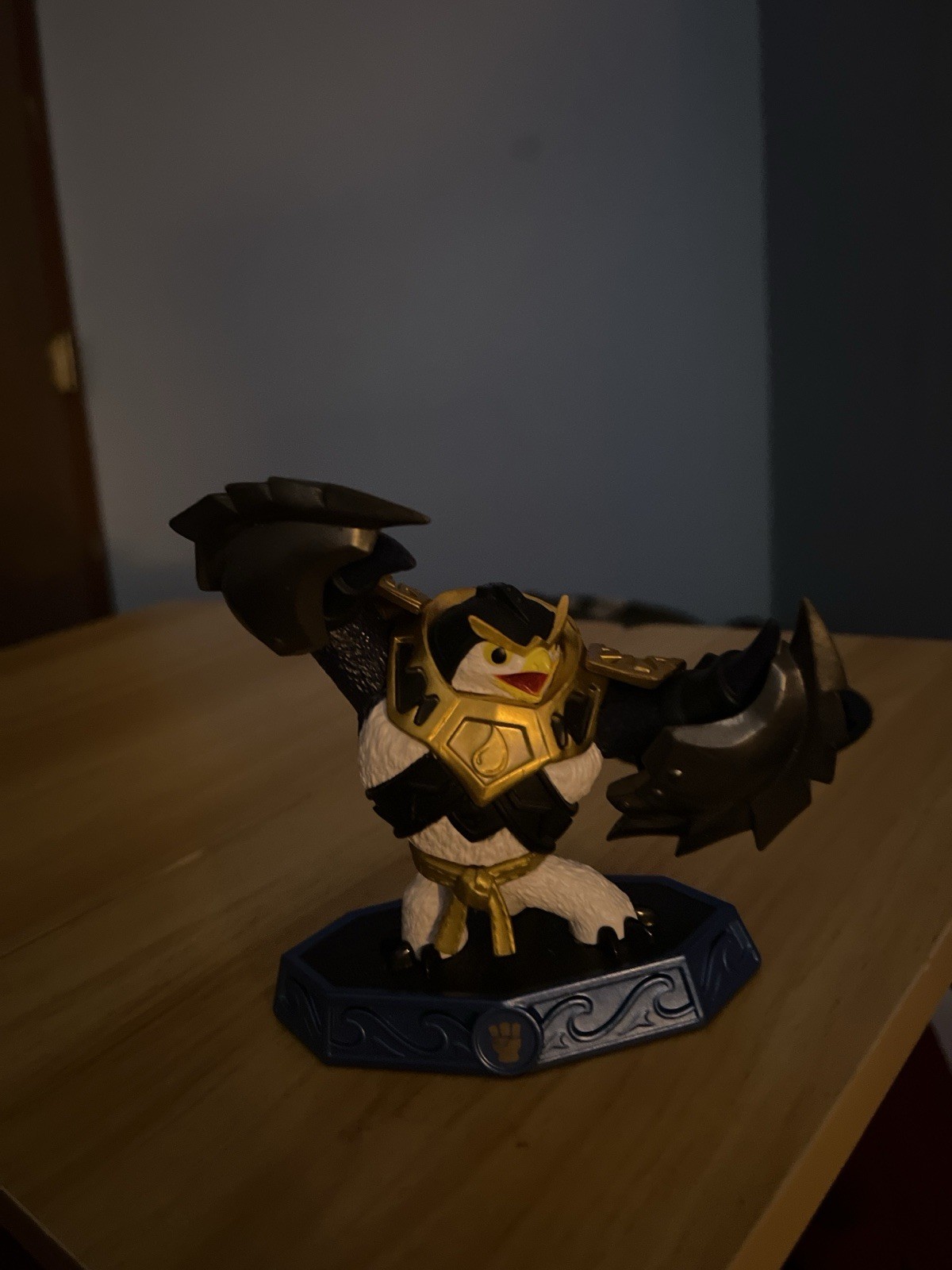 Skylanders 120+ Figure Lot – 2 Mythical, 4 Epic all displayed included