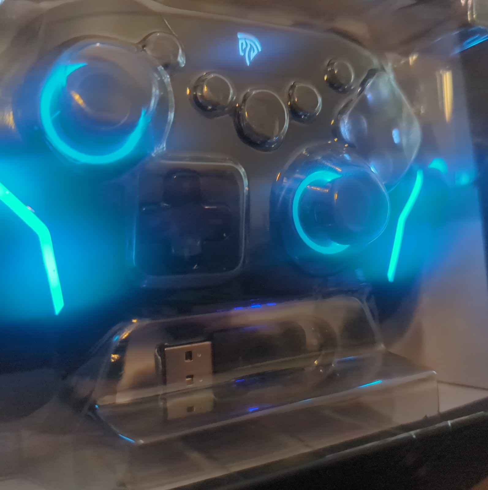 EasySMX X20 Wireless Gaming Controller with RGB Backlit, 2-Stage Hall Effect Sti